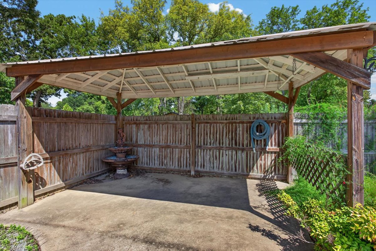 14630 Edward Loop Property Photo 9