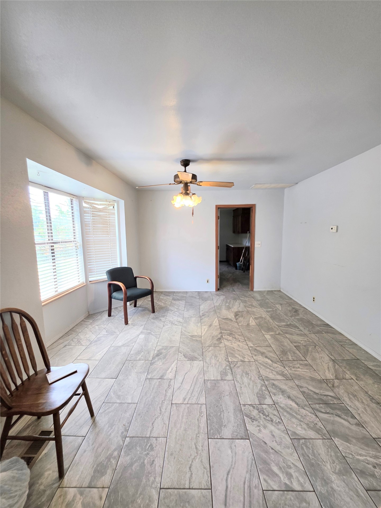 8424 S 353rd Avenue E Property Photo 10