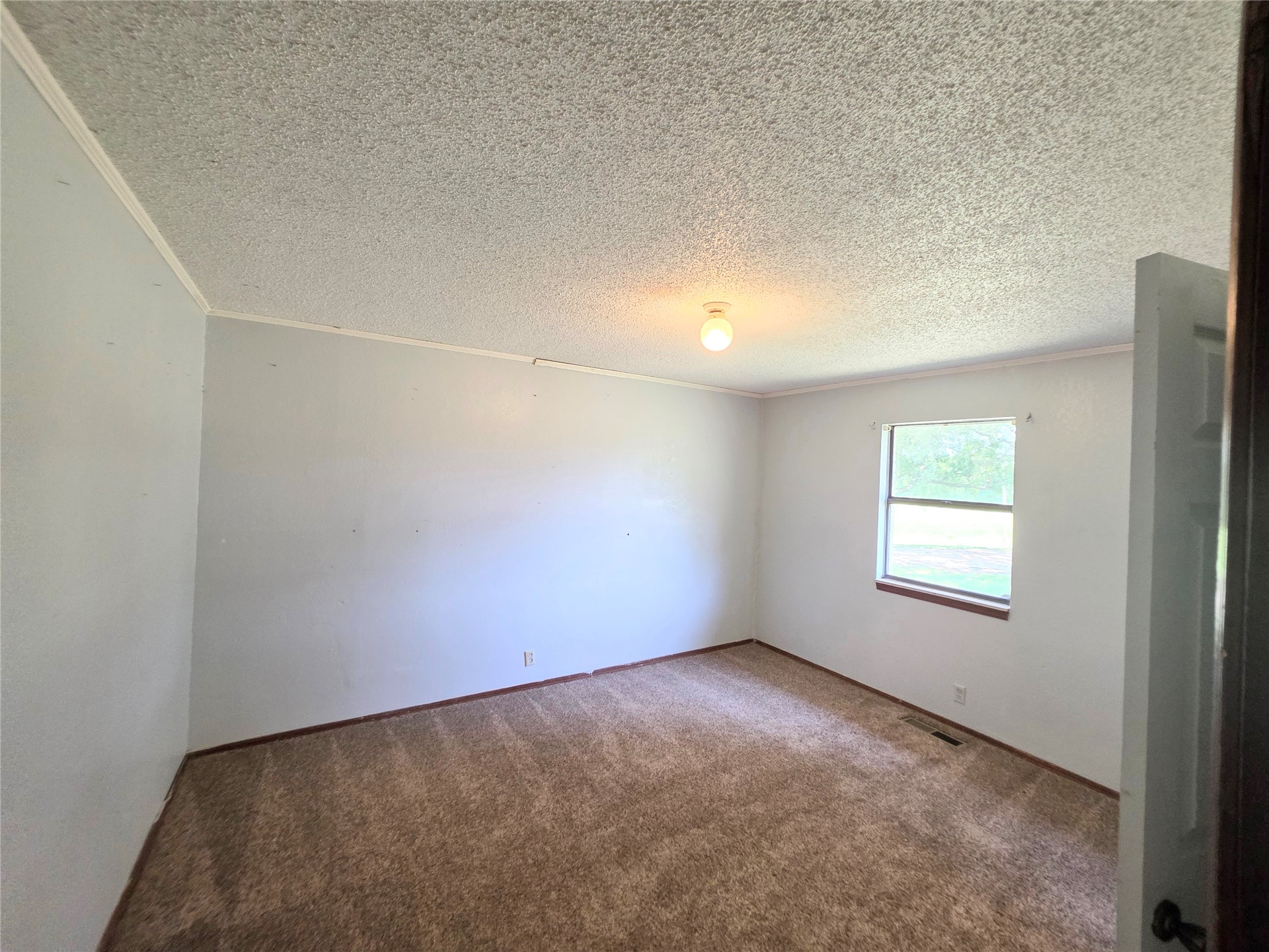 8424 S 353rd Avenue E Property Photo 13