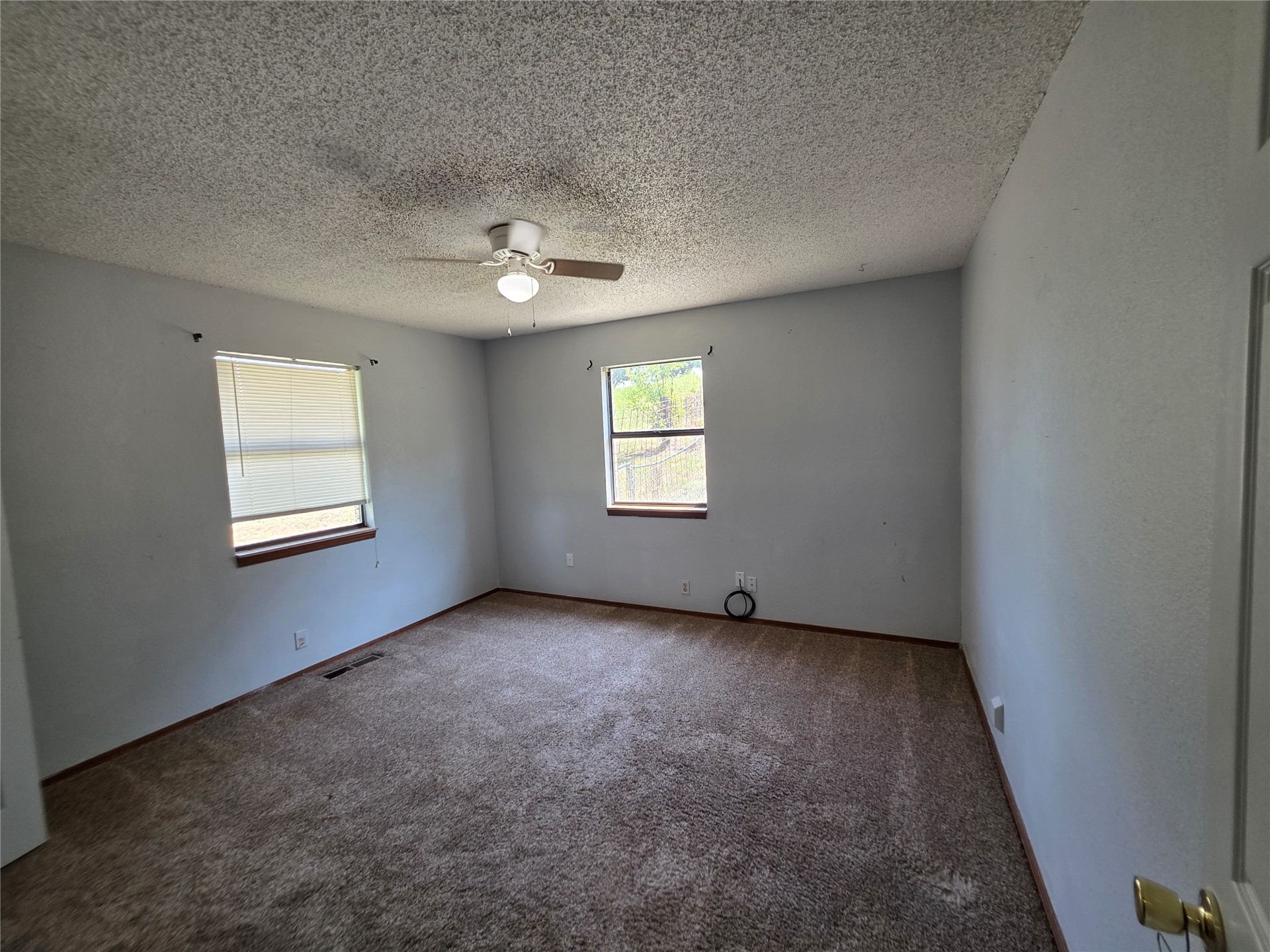 8424 S 353rd Avenue E Property Photo 16