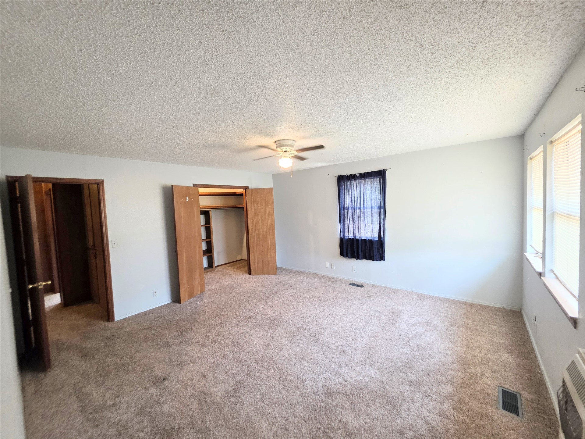 8424 S 353rd Avenue E Property Photo 23