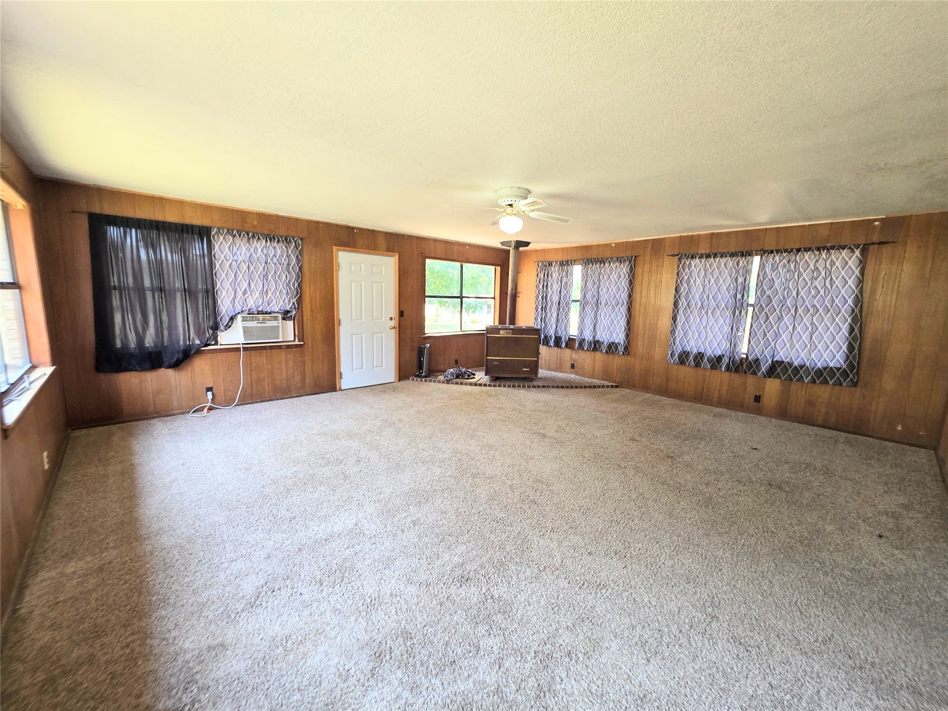 8424 S 353rd Avenue E Property Photo 29