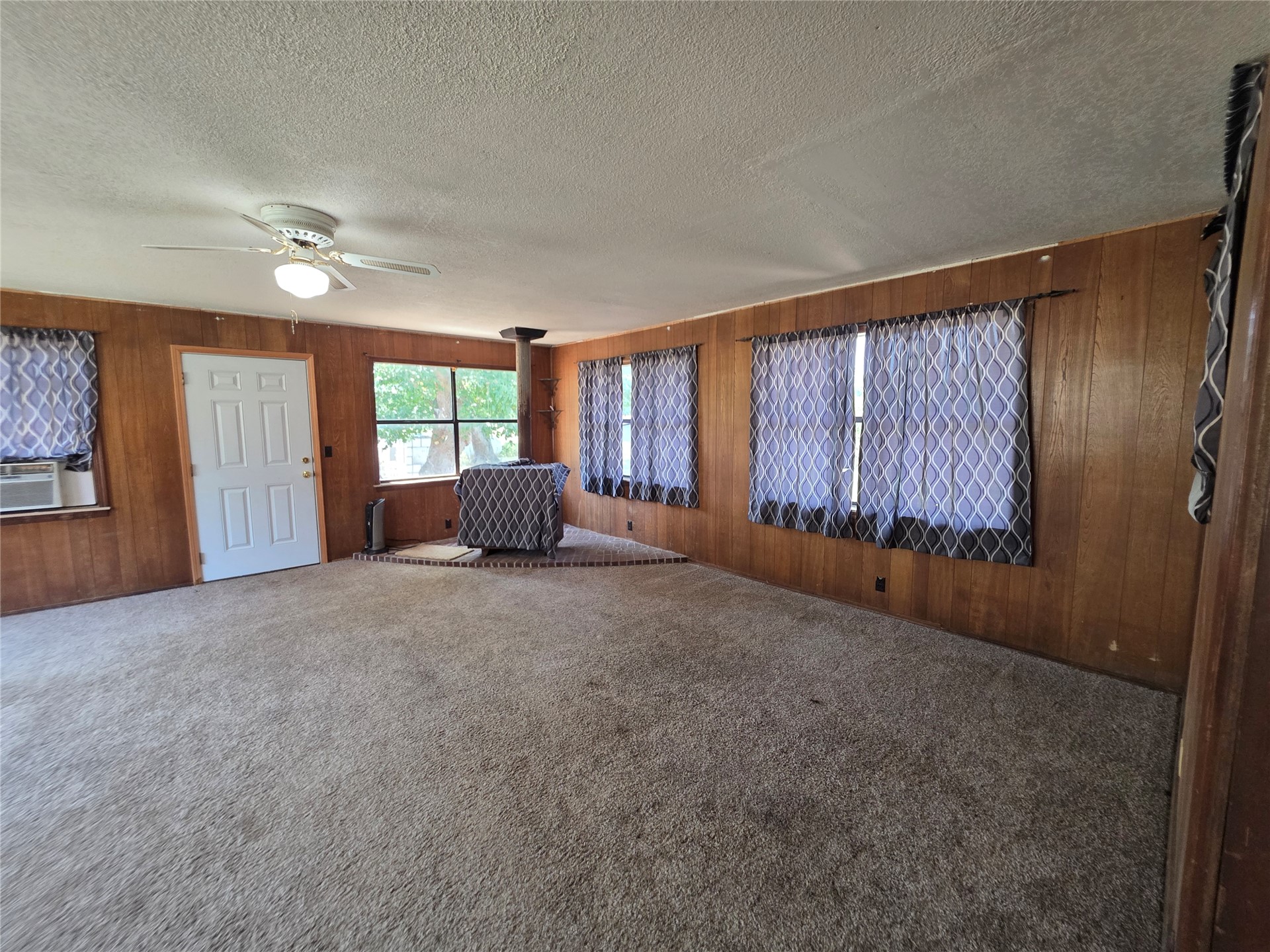 8424 S 353rd Avenue E Property Photo 30