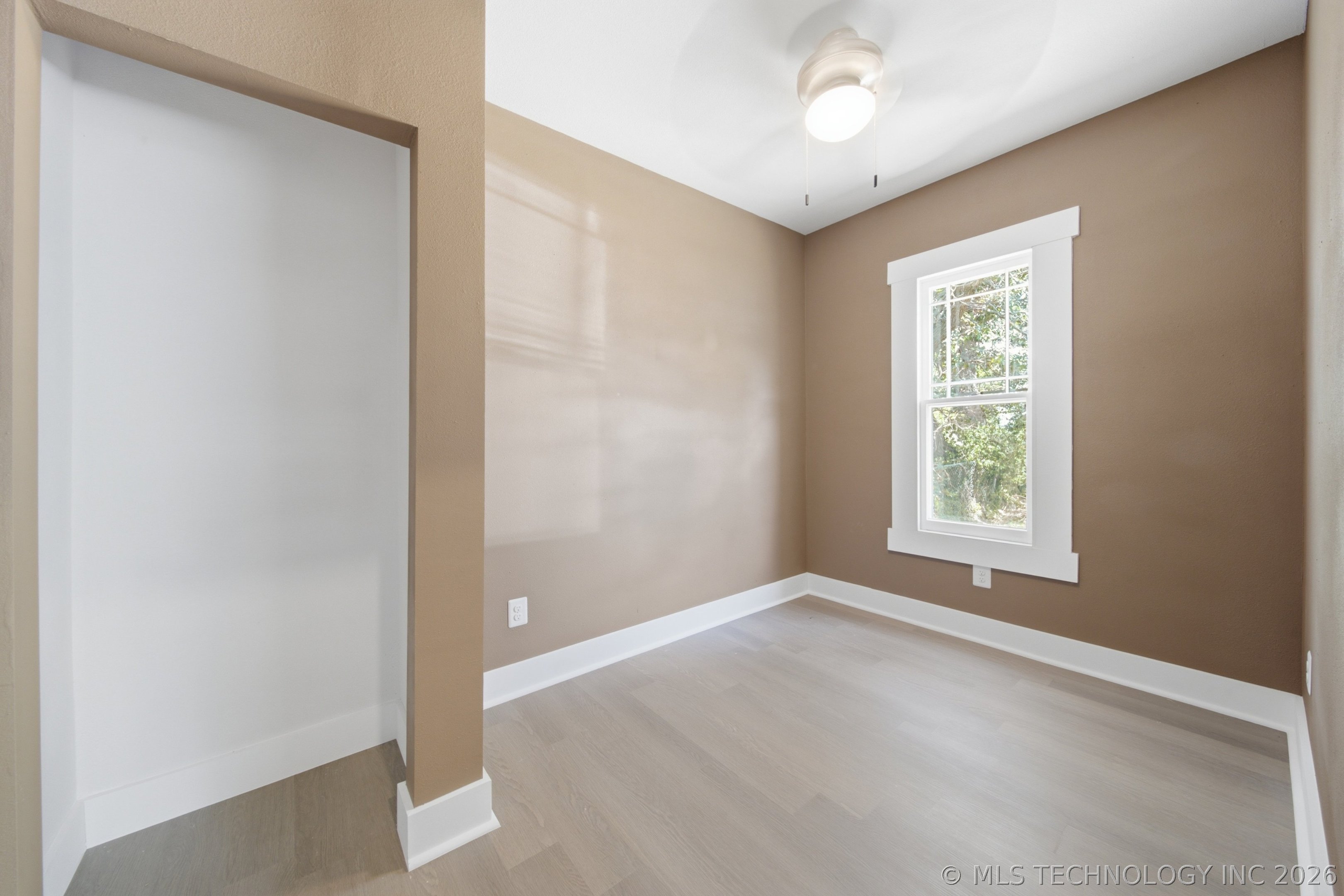 806 S Price Street Property Photo 13