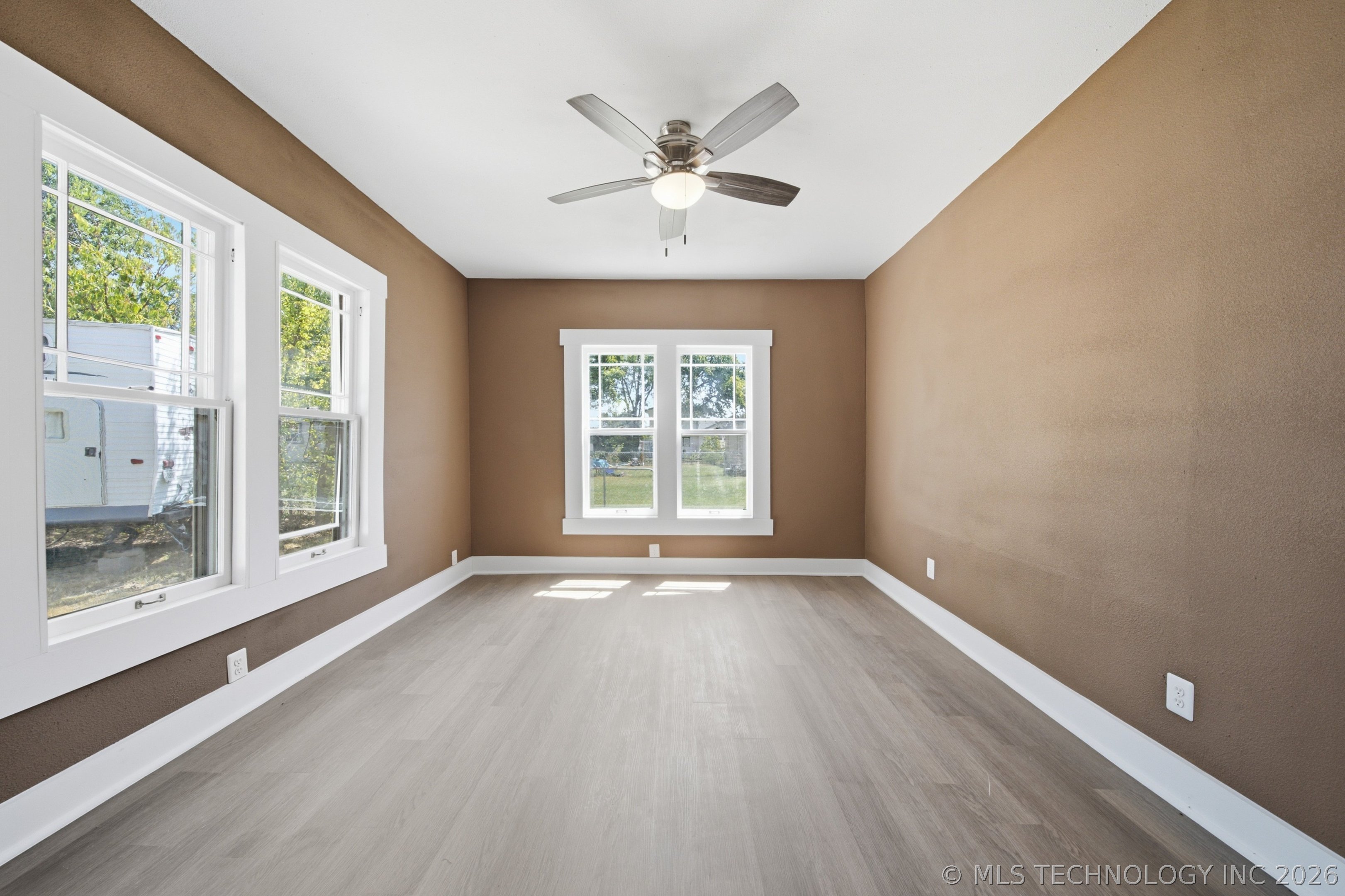 806 S Price Street Property Photo 15