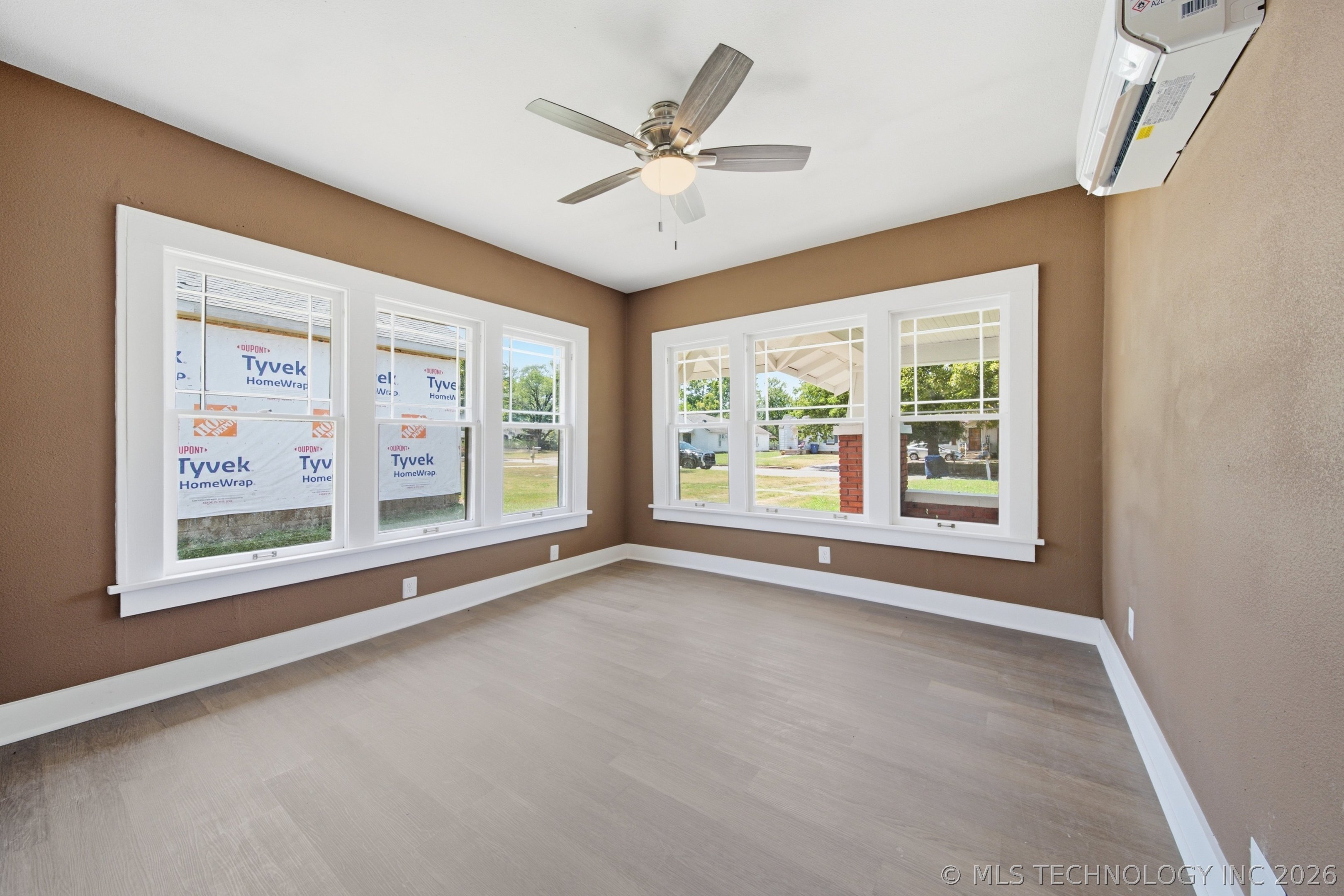 806 S Price Street Property Photo 17
