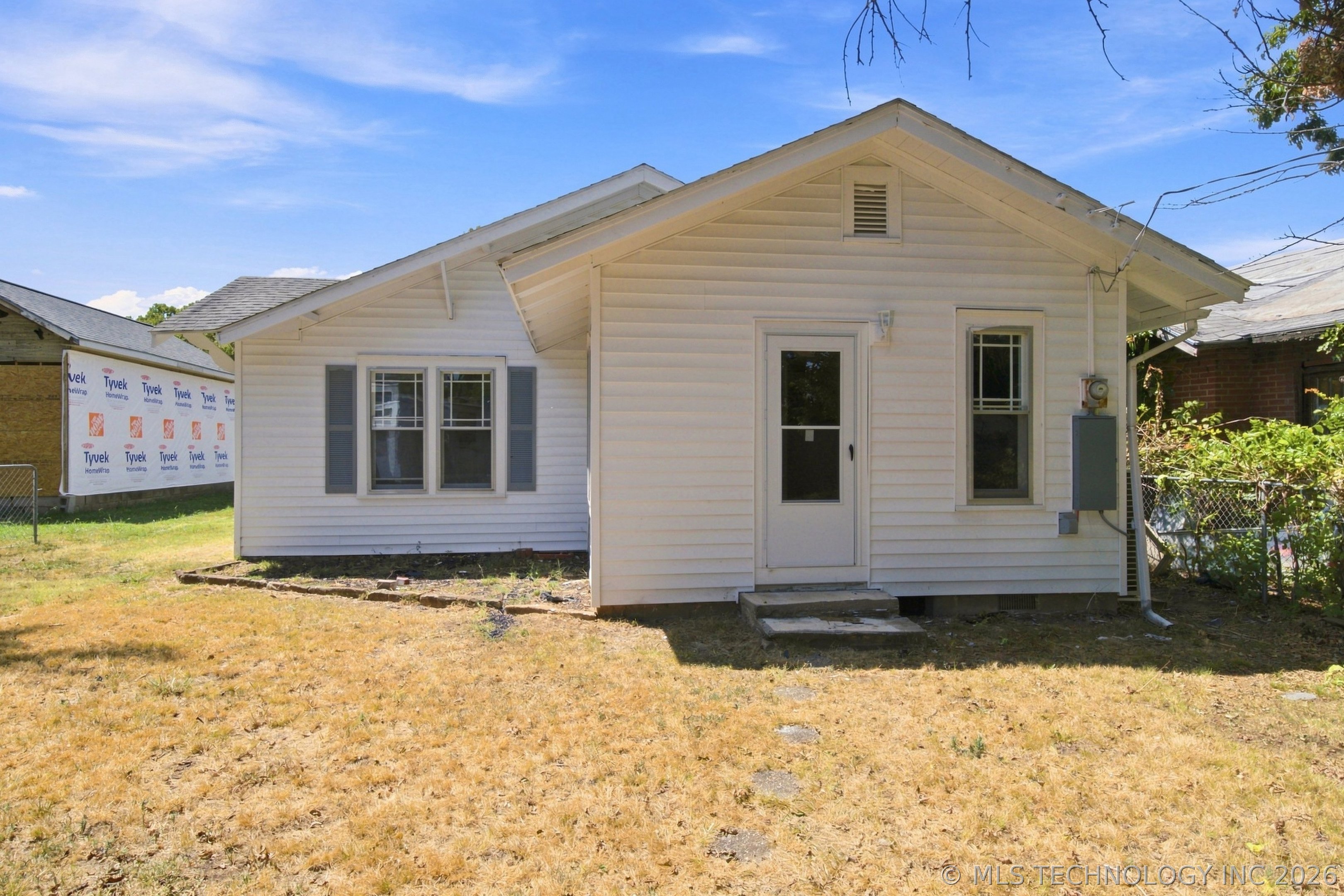 806 S Price Street Property Photo 18