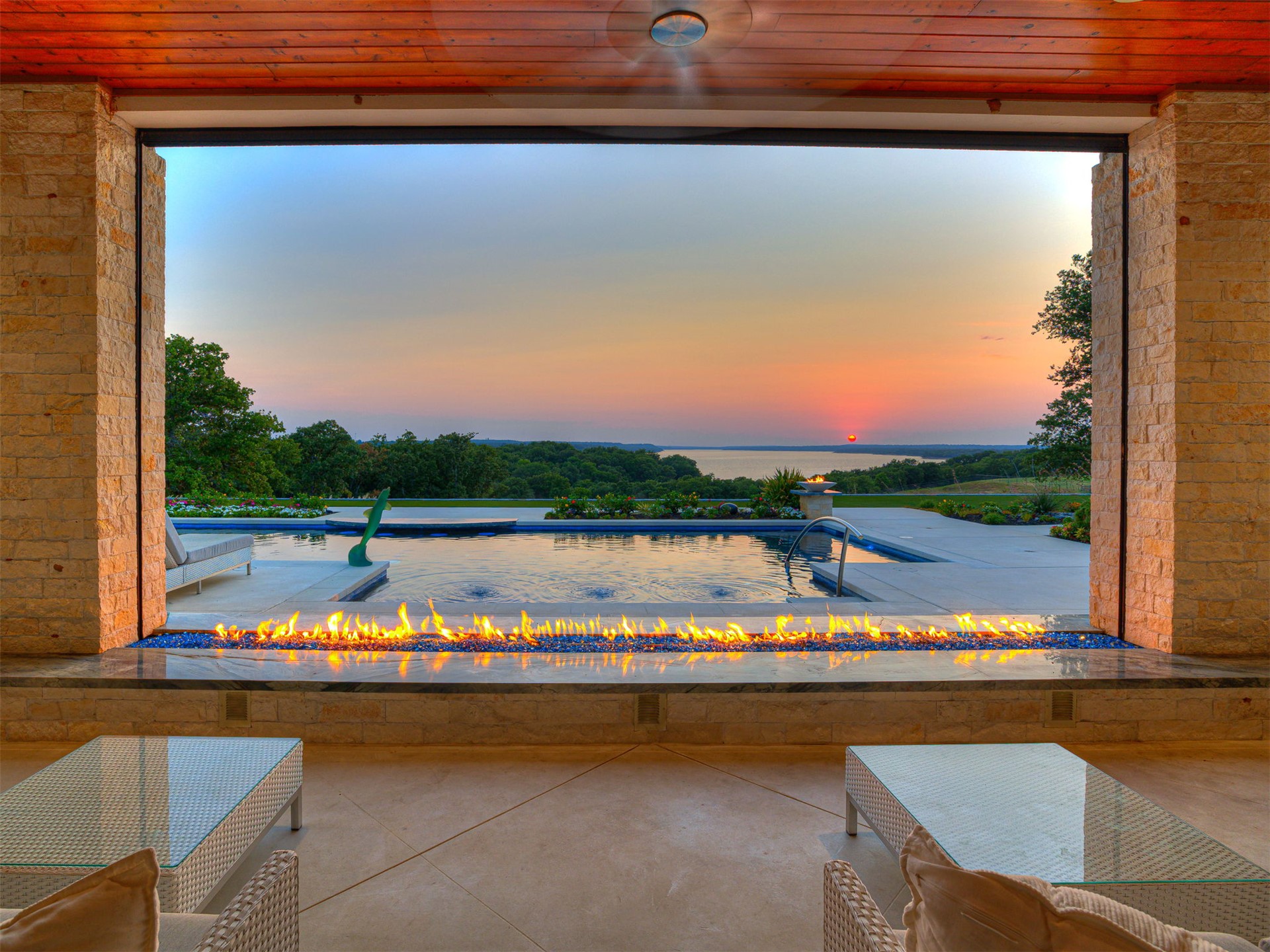 833 Mayfield Road Property Photo 6