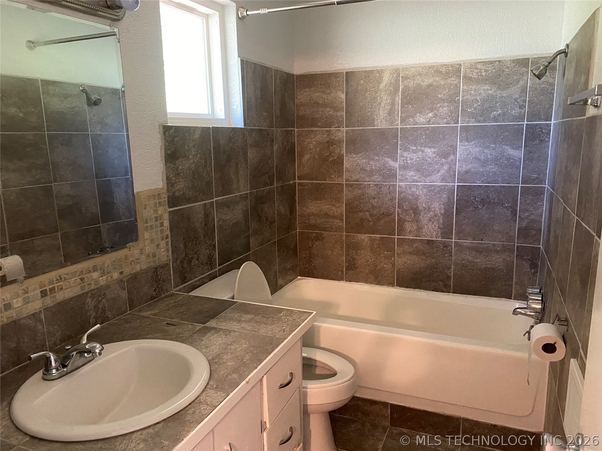 27 Rock Creek Drive Property Photo 23