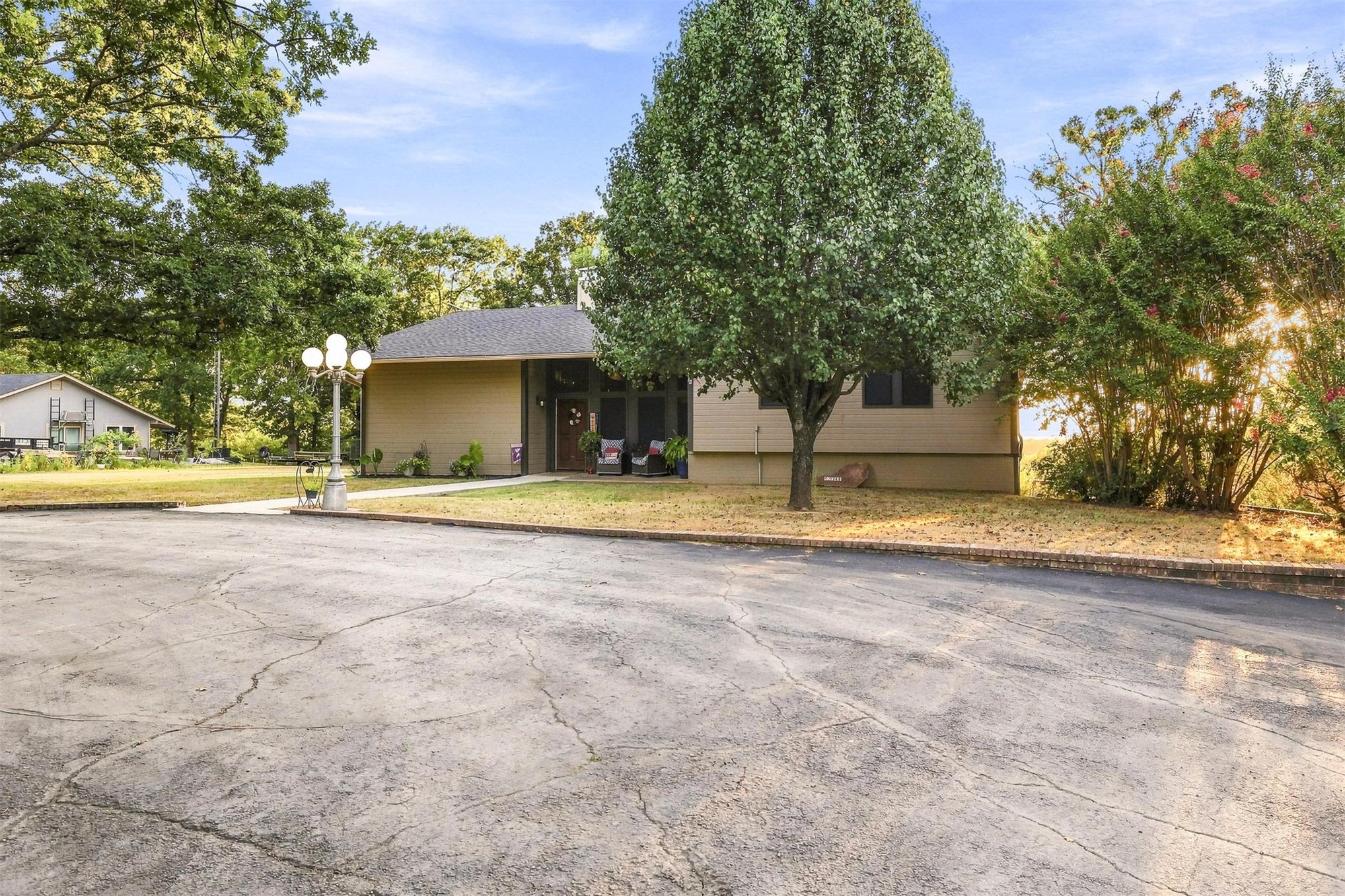 171 Woods Road Property Photo 2