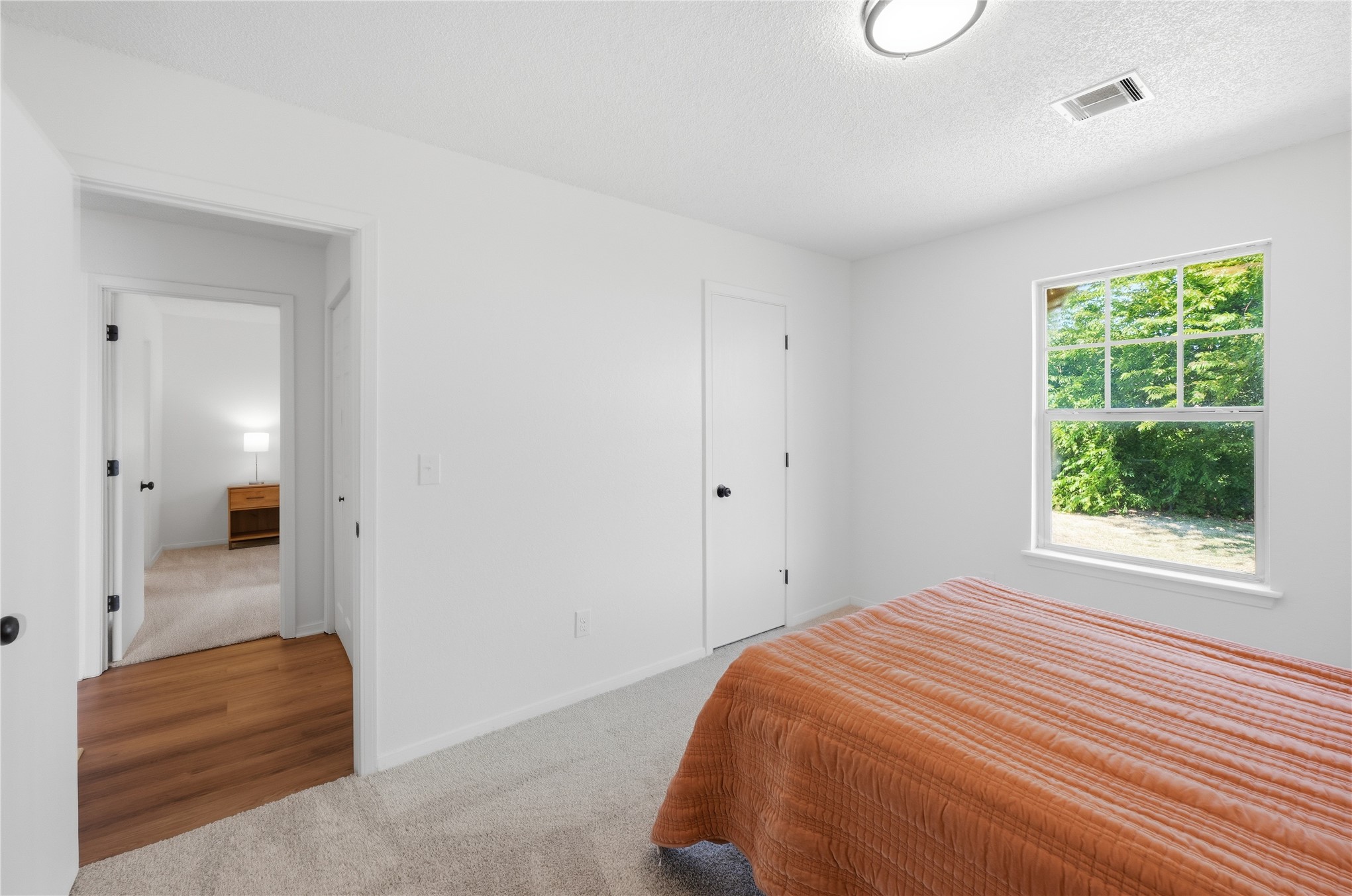 1023 N Redbud Avenue Property Photo 17