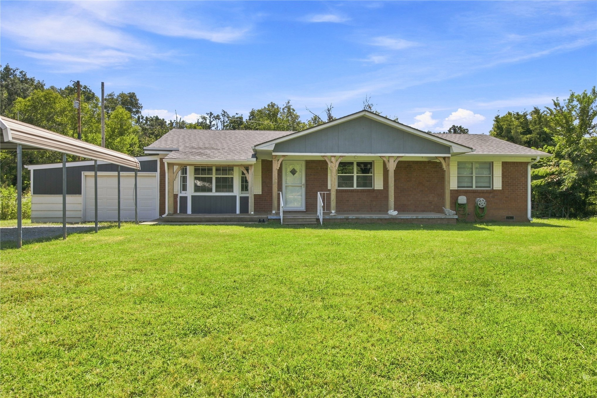 2424 N State Highway 82 Highway Property Photo 3