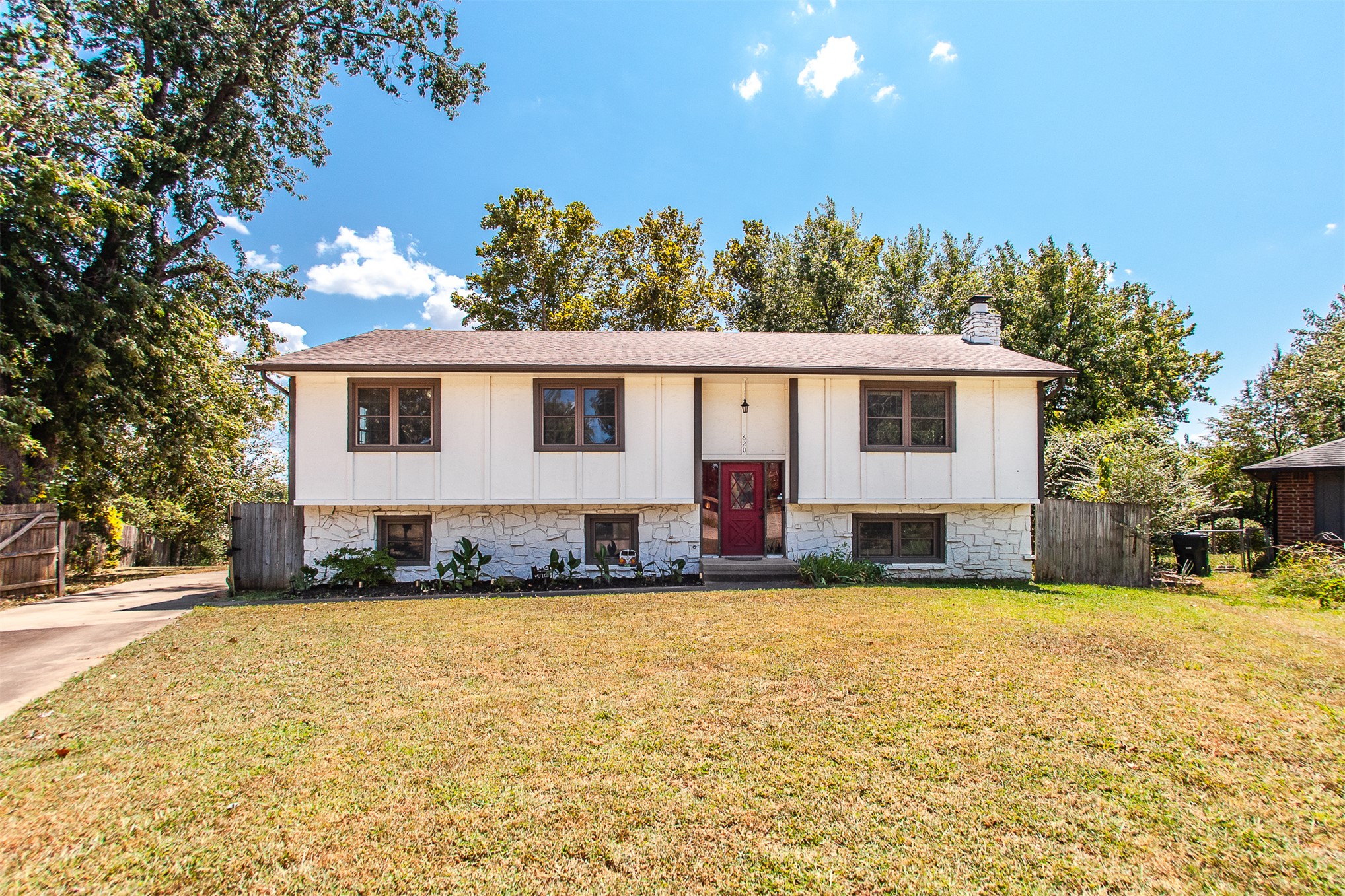 620 Rosewood Circle