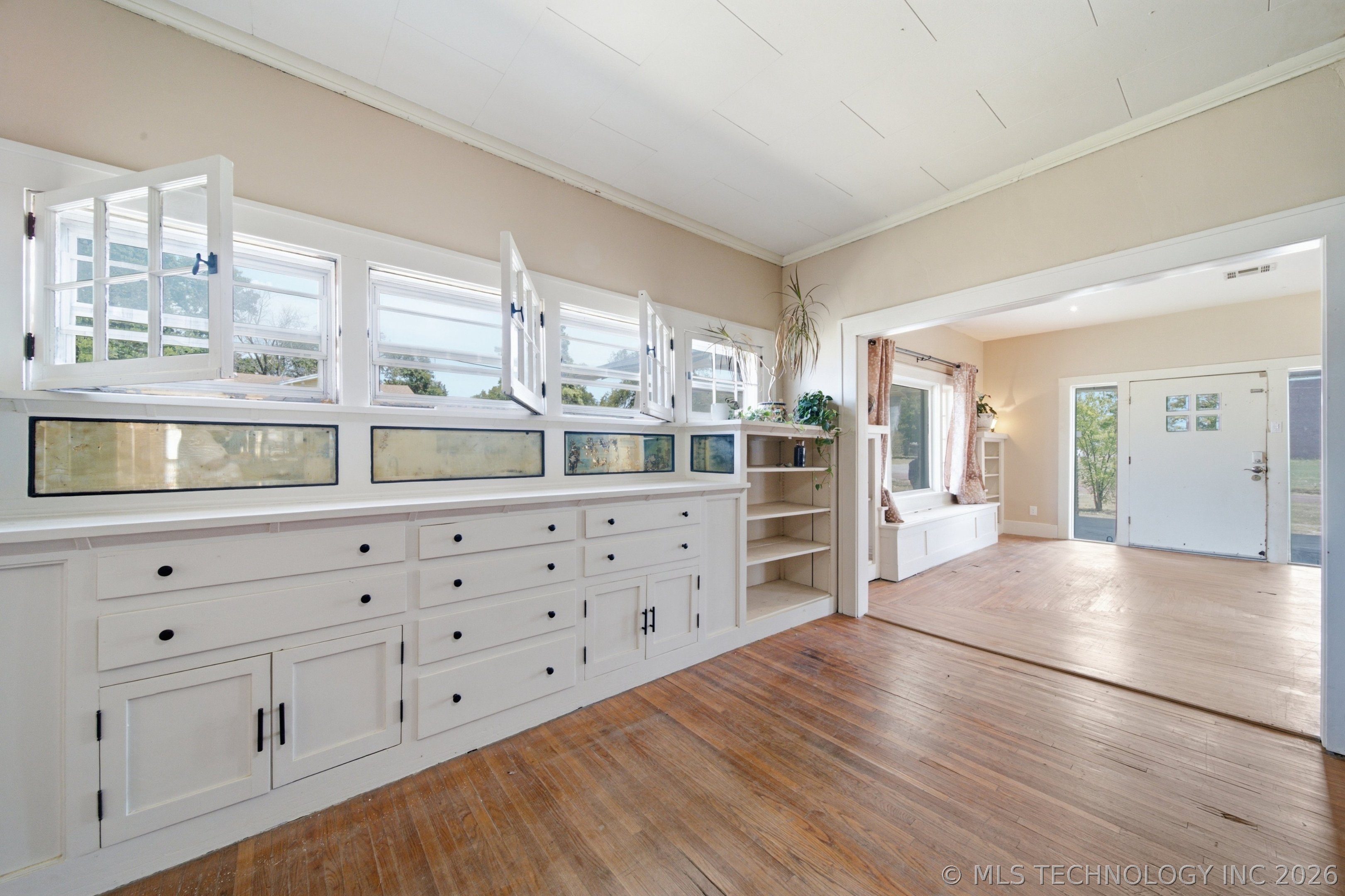 603 S Wood Avenue Property Photo 12