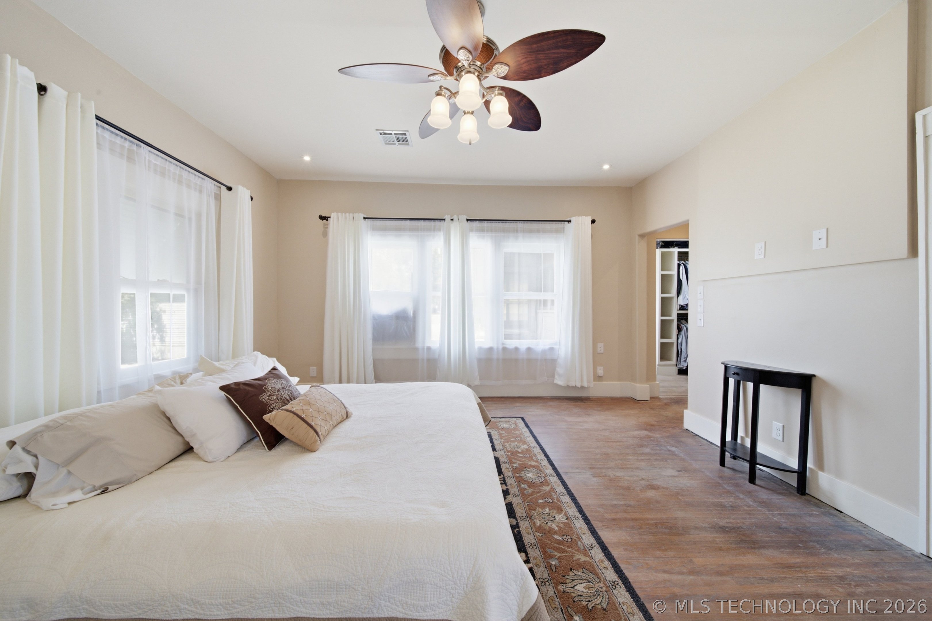 603 S Wood Avenue Property Photo 16