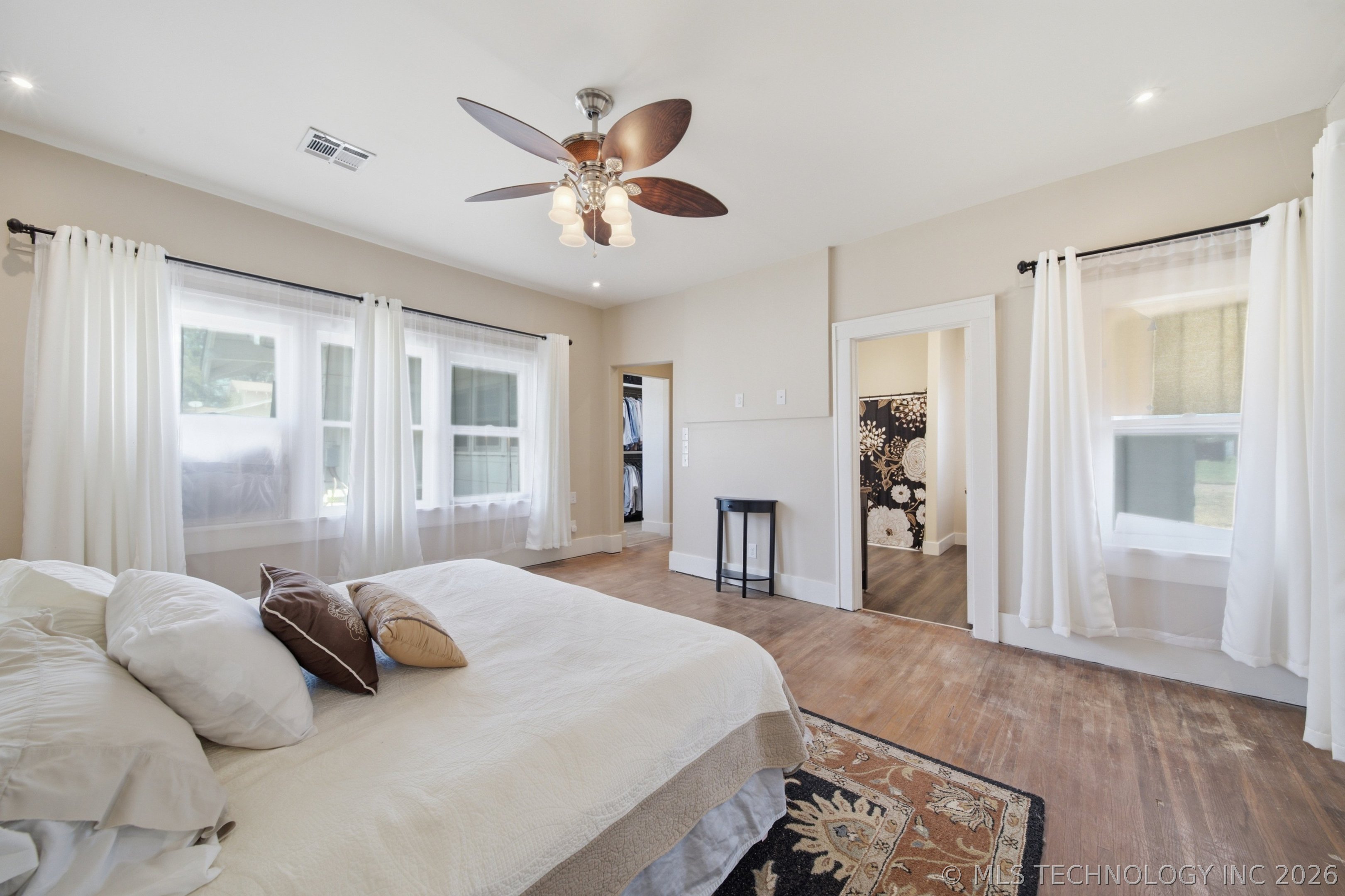 603 S Wood Avenue Property Photo 17