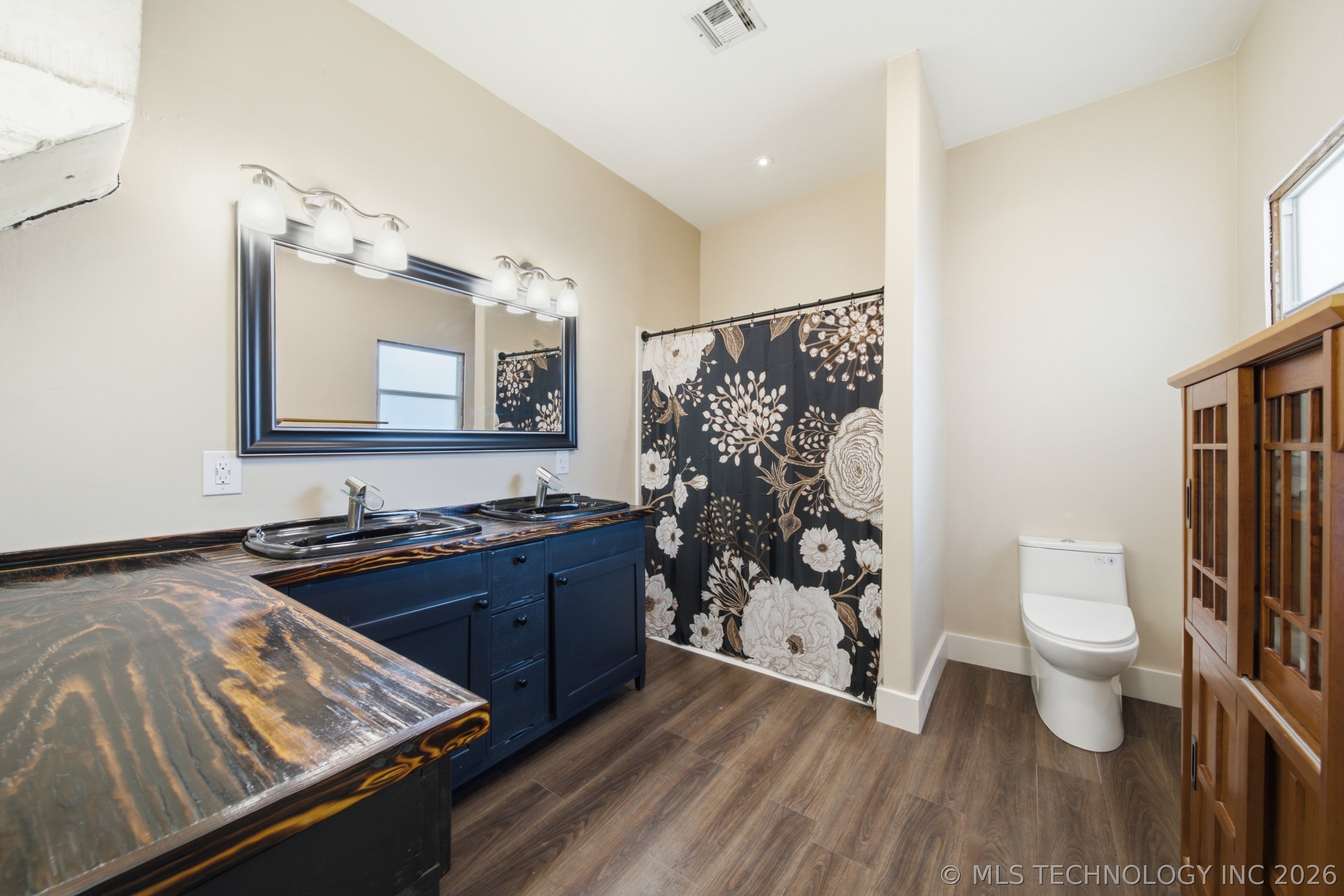 603 S Wood Avenue Property Photo 18