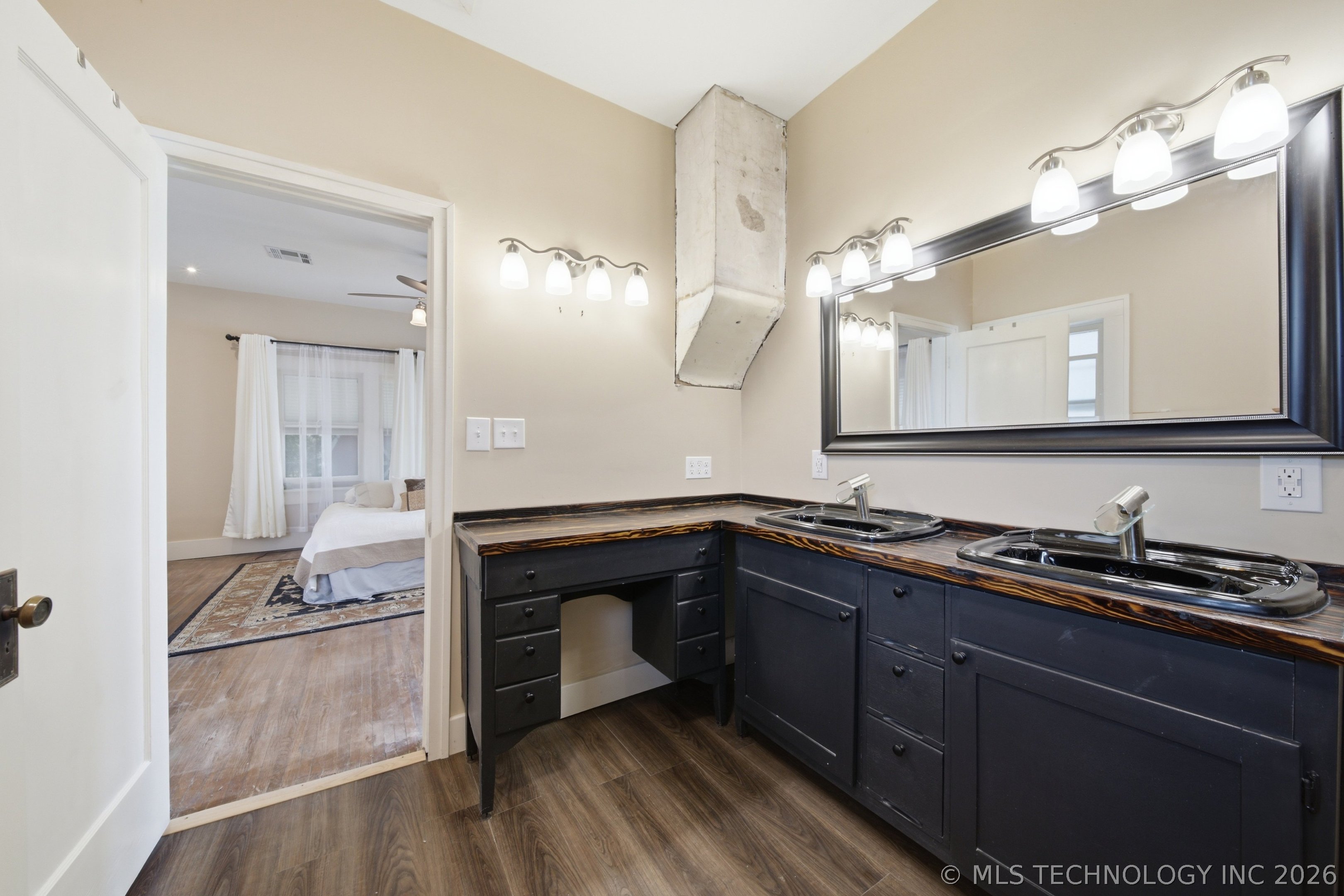 603 S Wood Avenue Property Photo 20