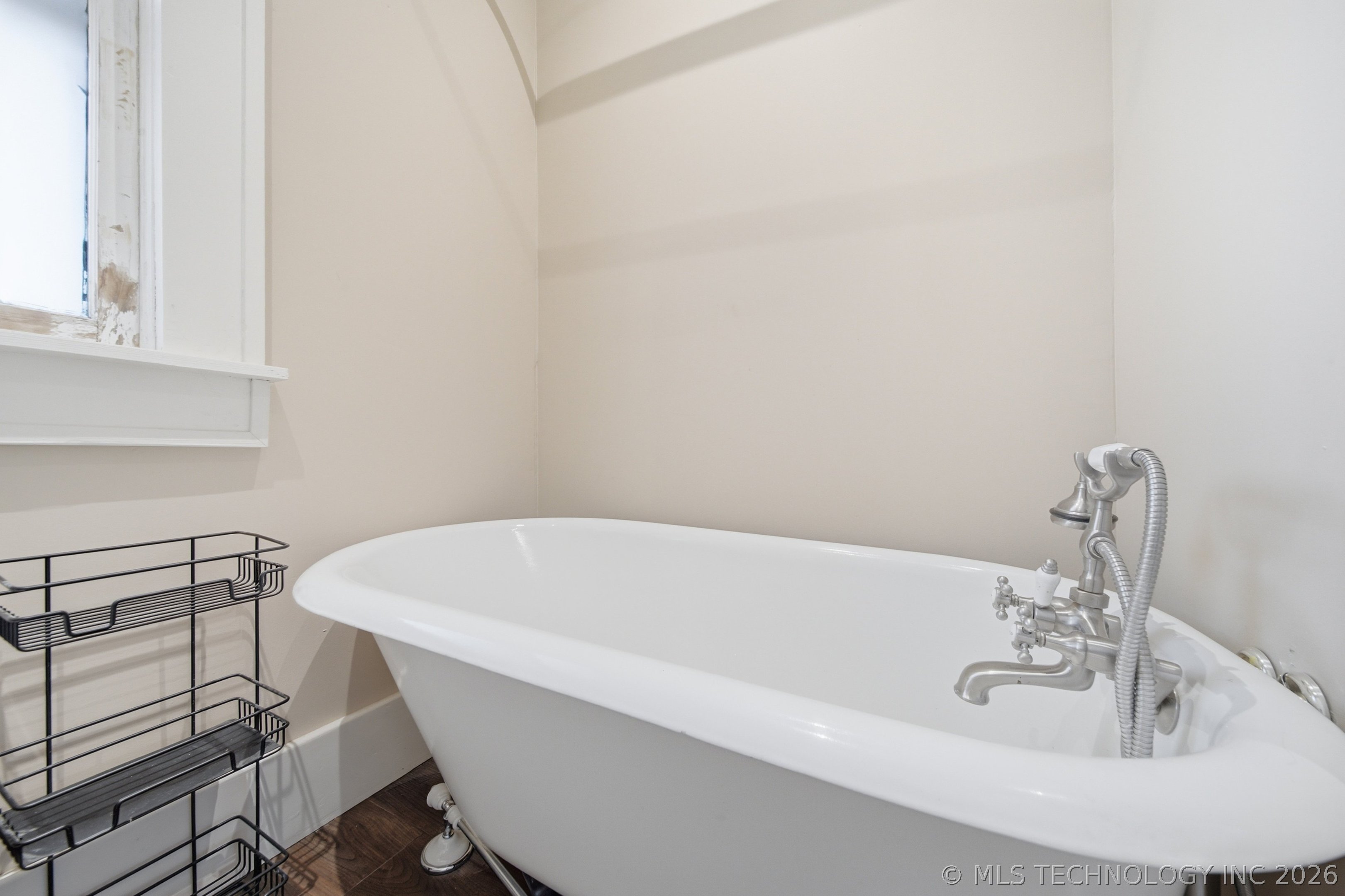 603 S Wood Avenue Property Photo 26