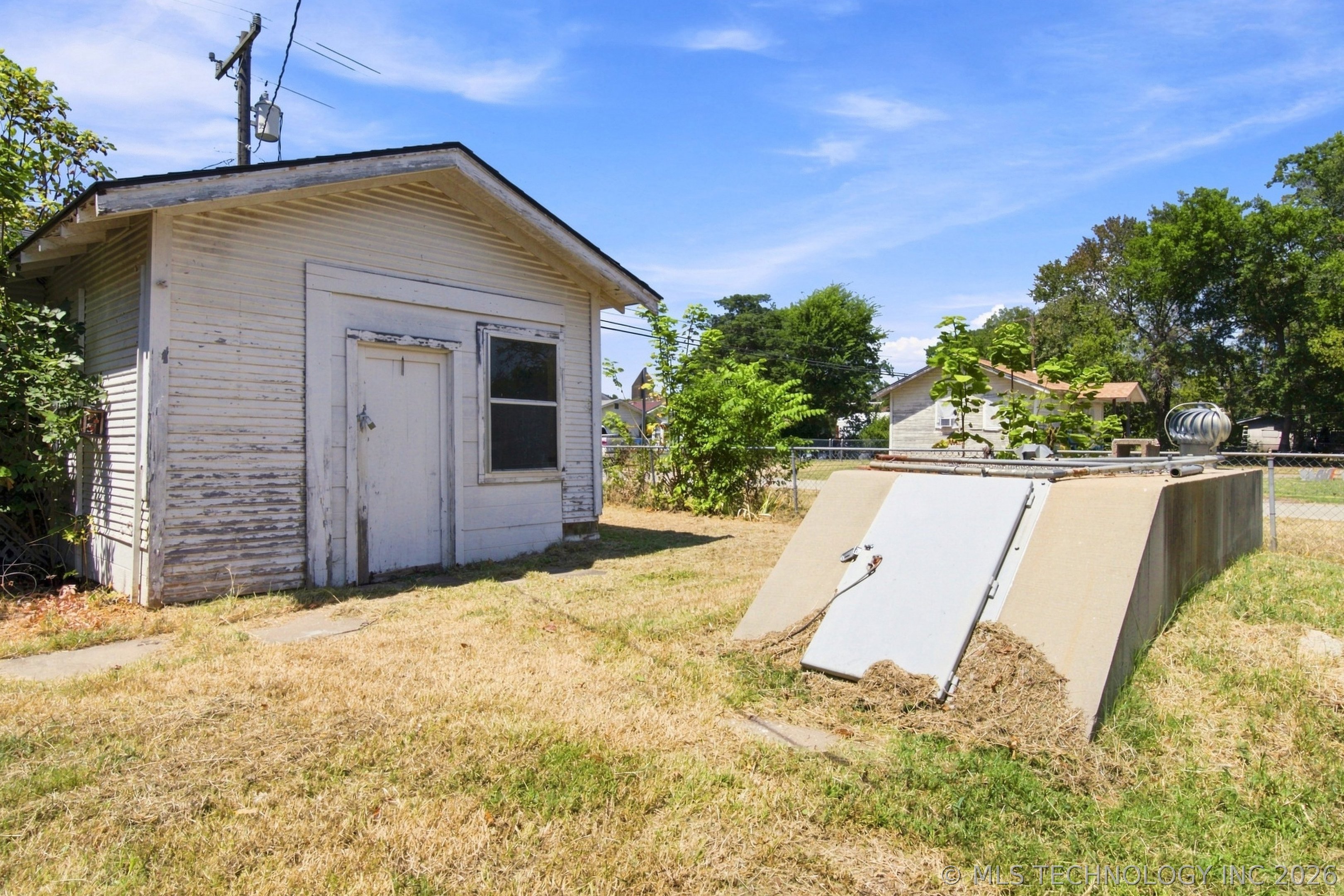 603 S Wood Avenue Property Photo 29
