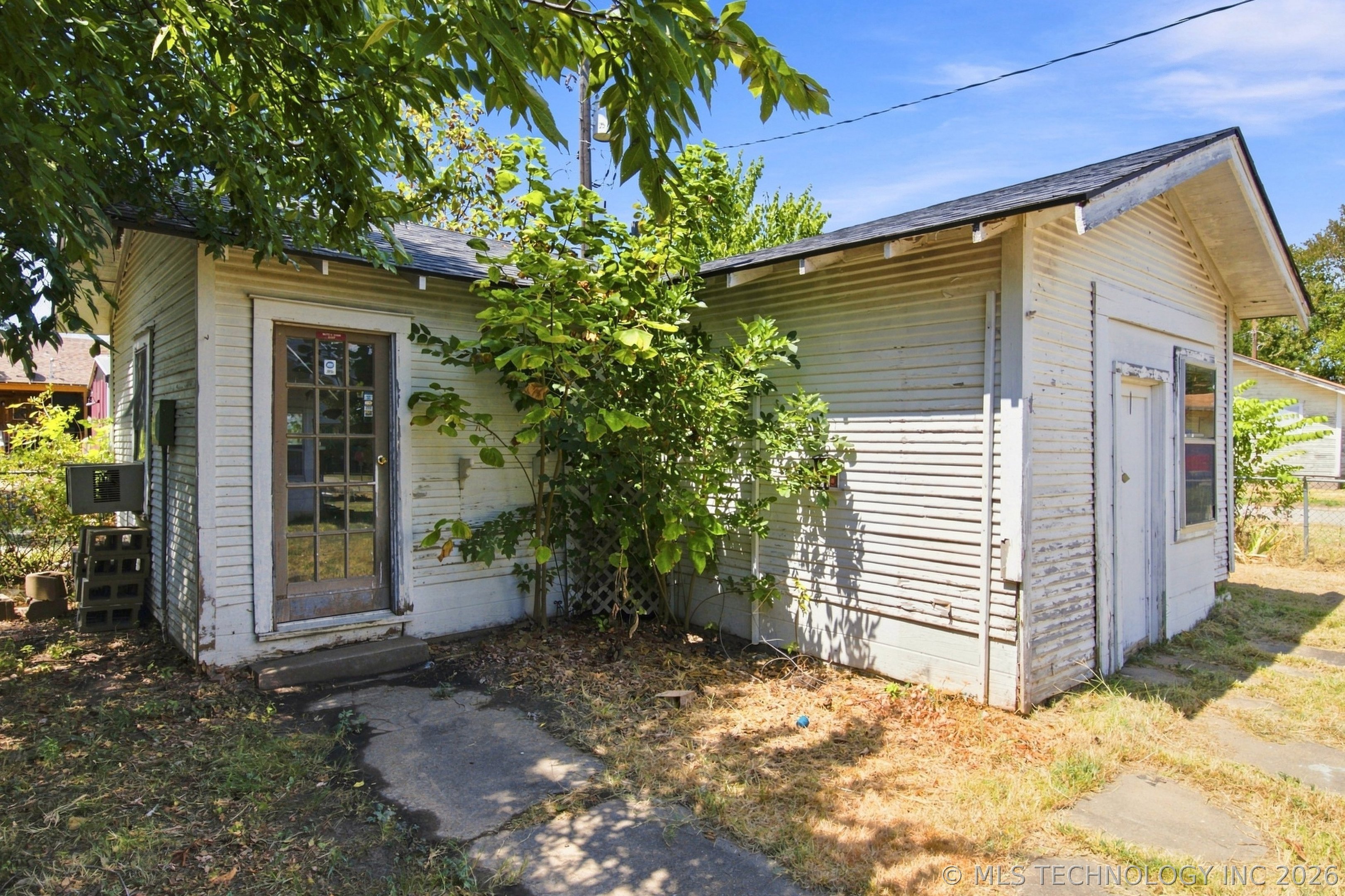 603 S Wood Avenue Property Photo 30
