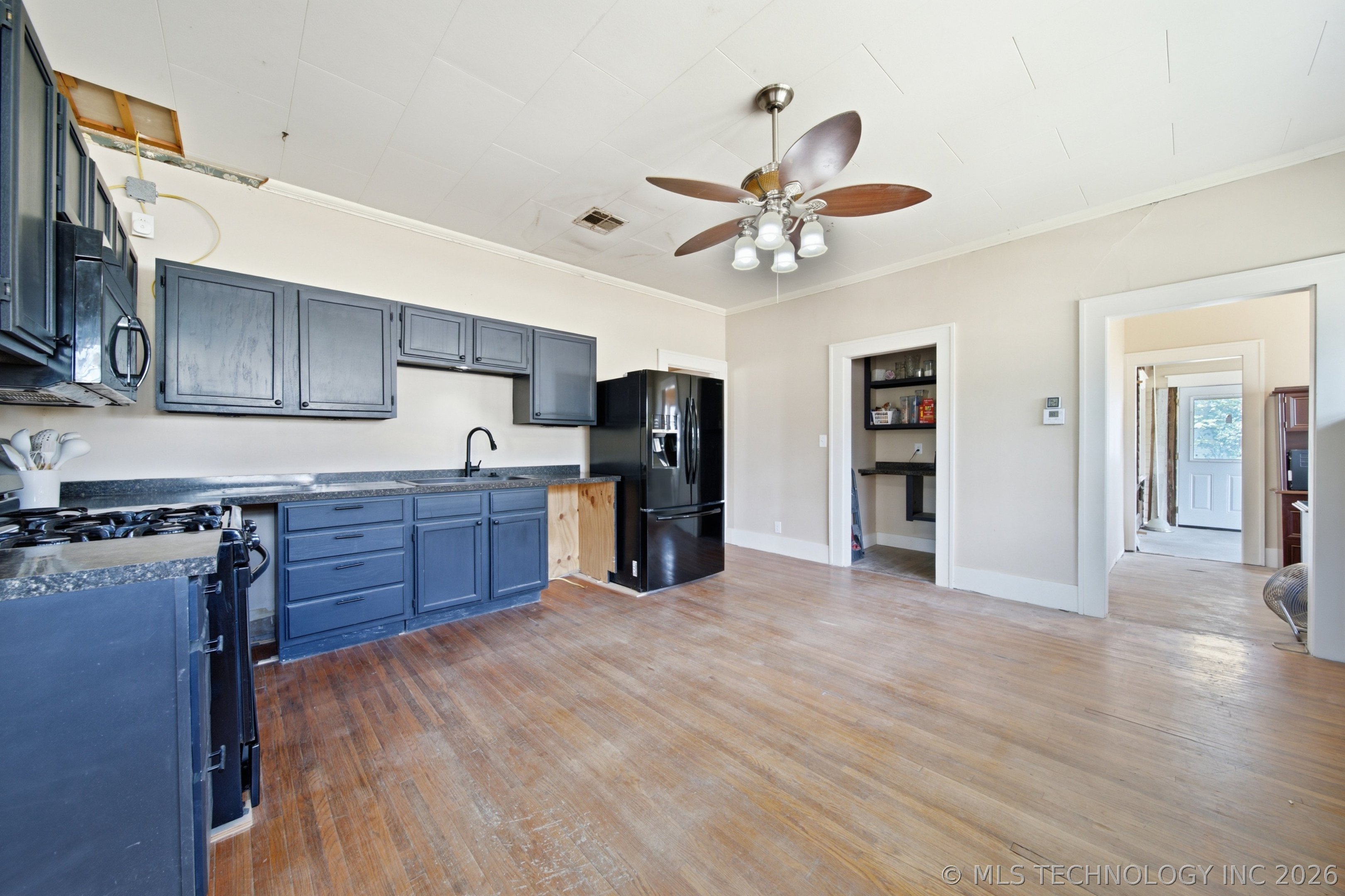 603 S Wood Avenue Property Photo 38