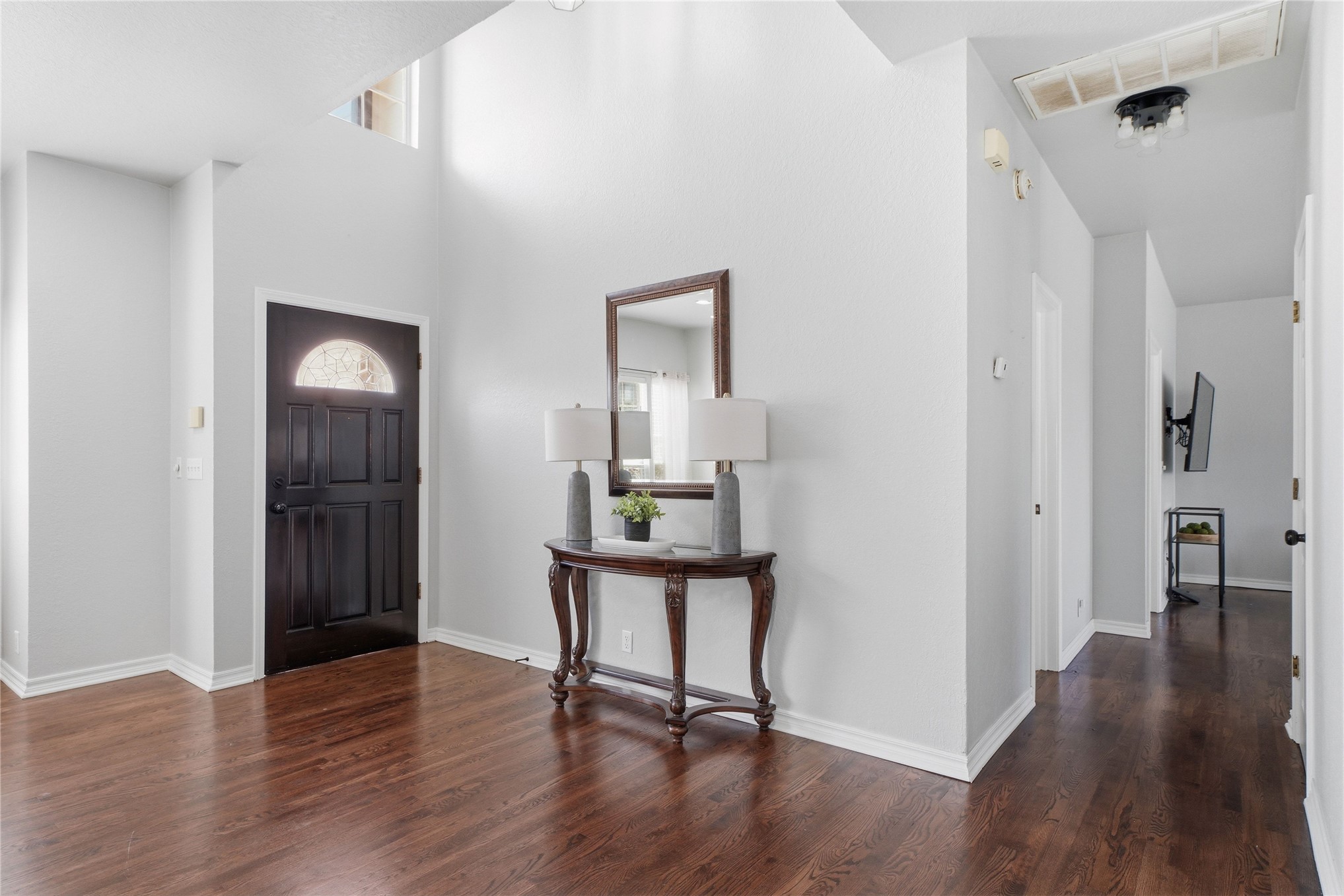 1301 N Willow Avenue Property Photo 6