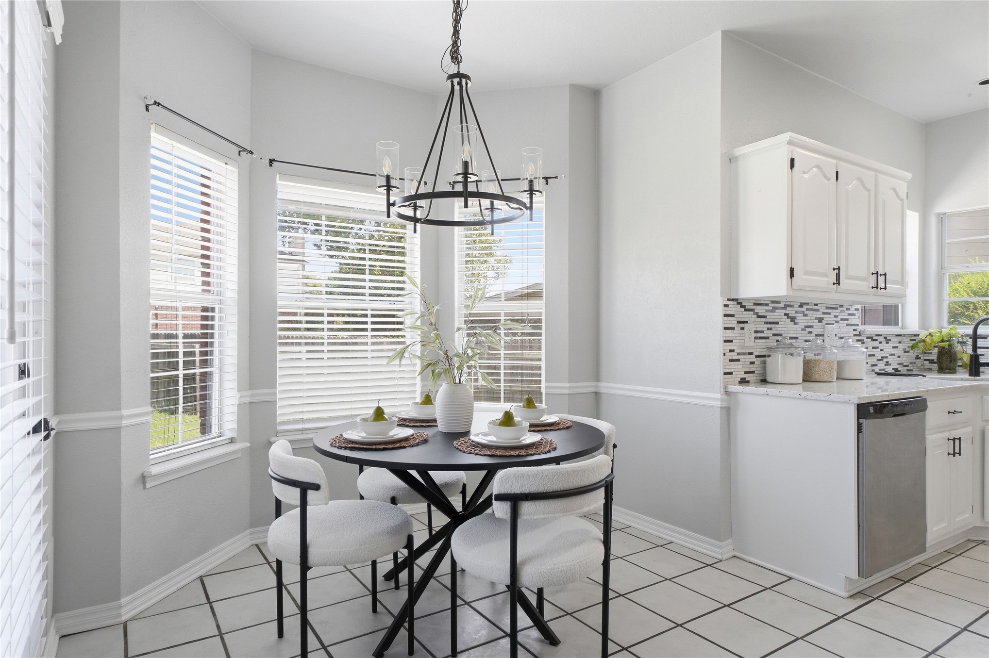 1301 N Willow Avenue Property Photo 17