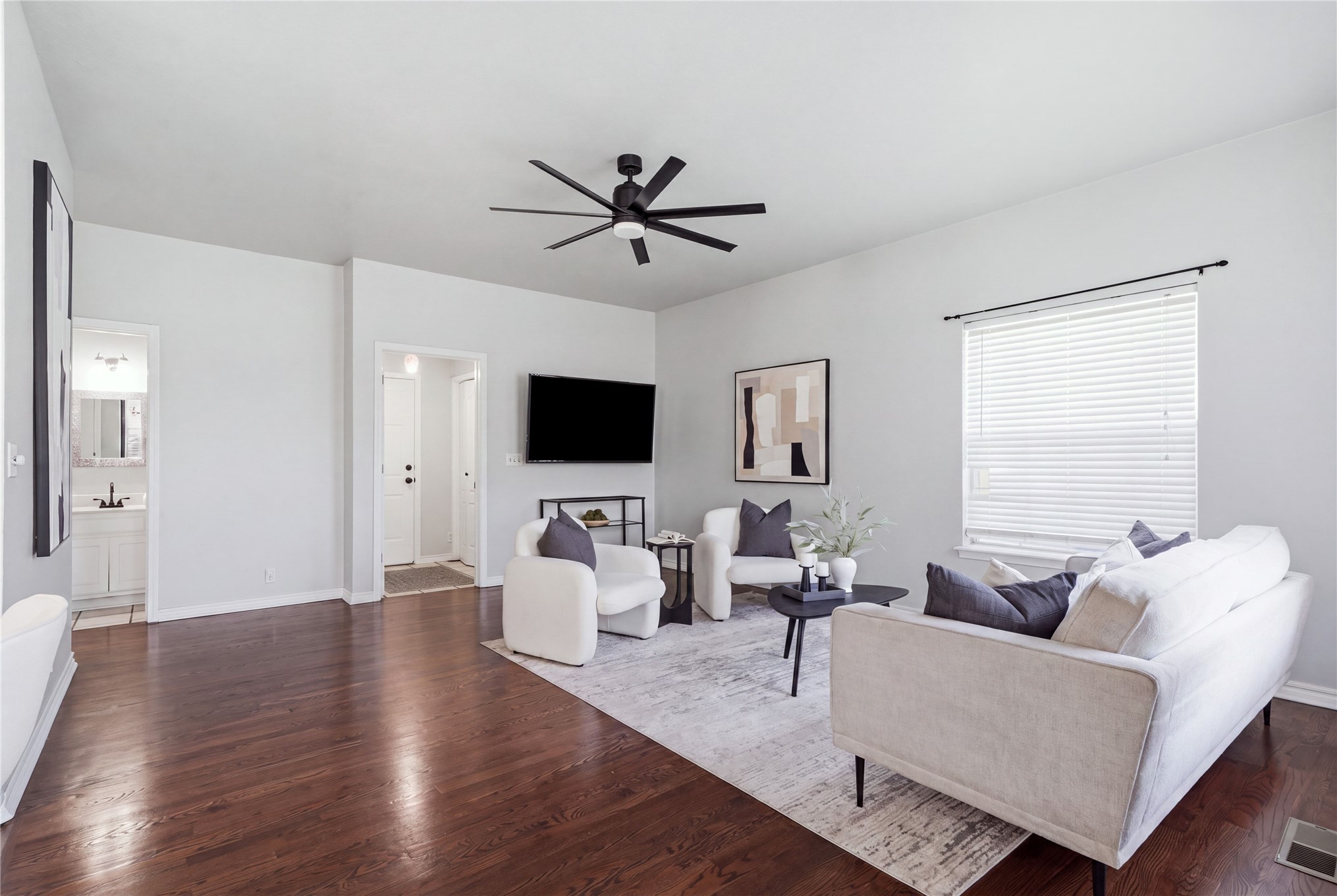 1301 N Willow Avenue Property Photo 19