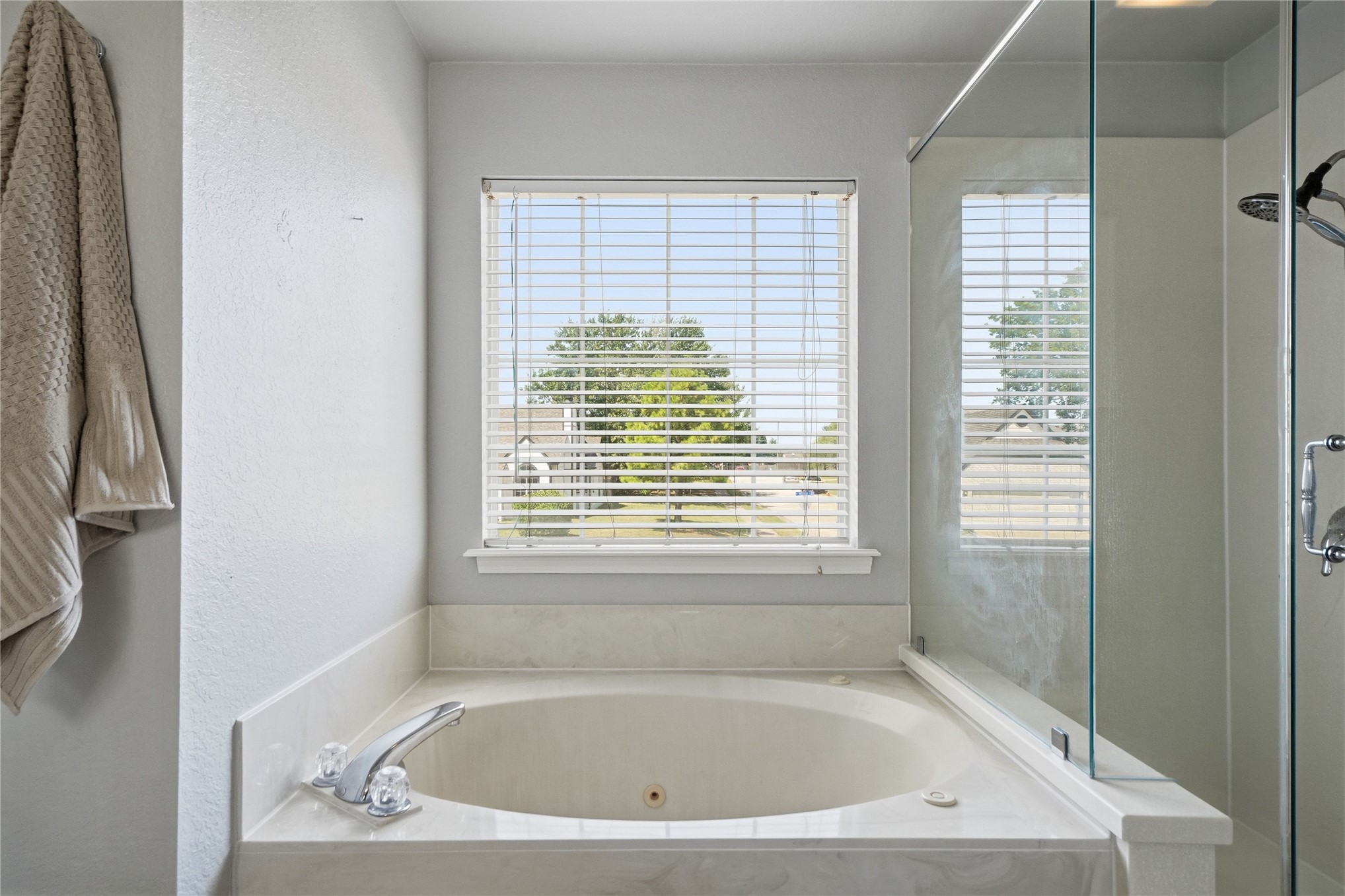 1301 N Willow Avenue Property Photo 27