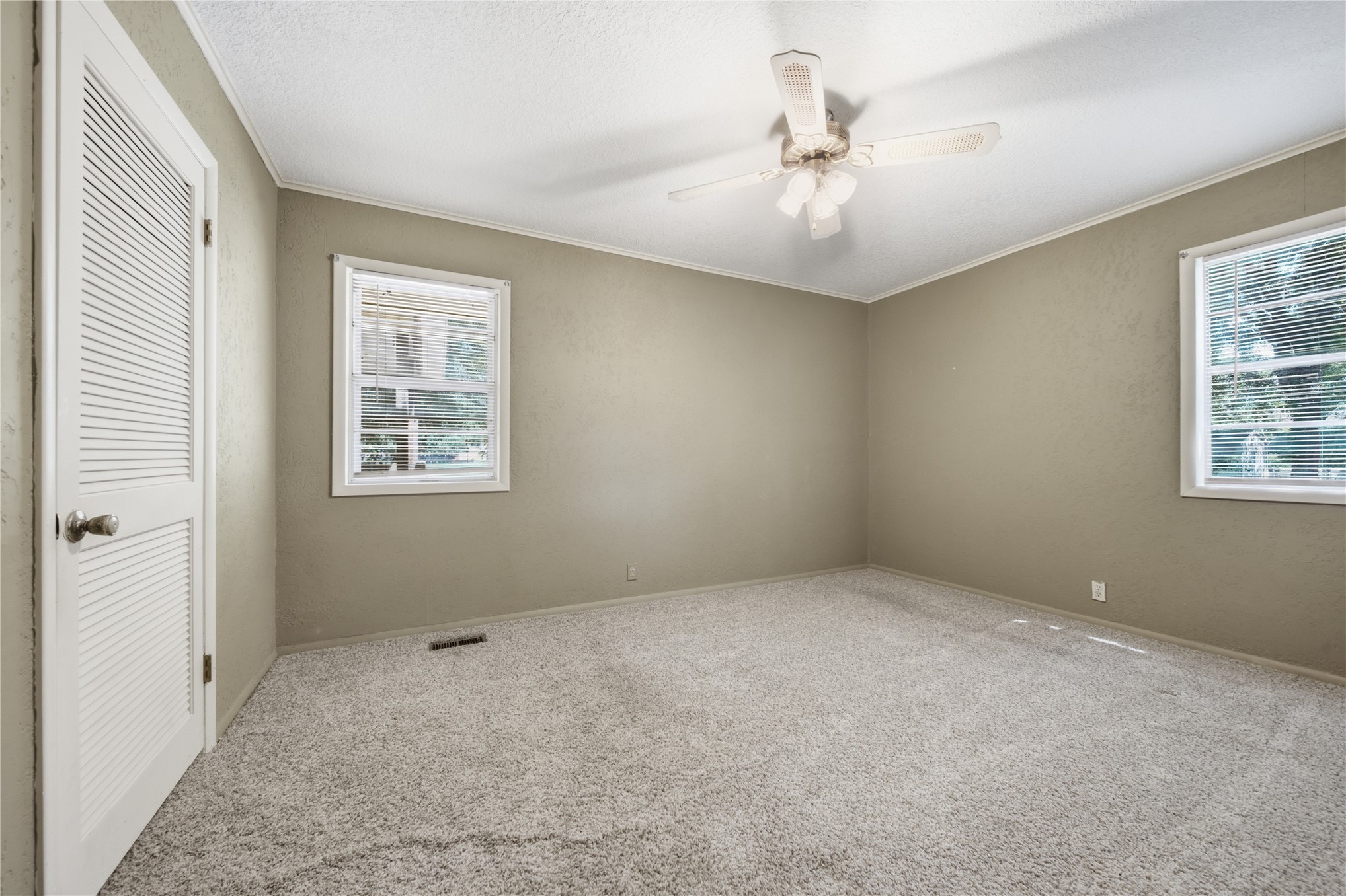 1015 S Miami Avenue Property Photo 11