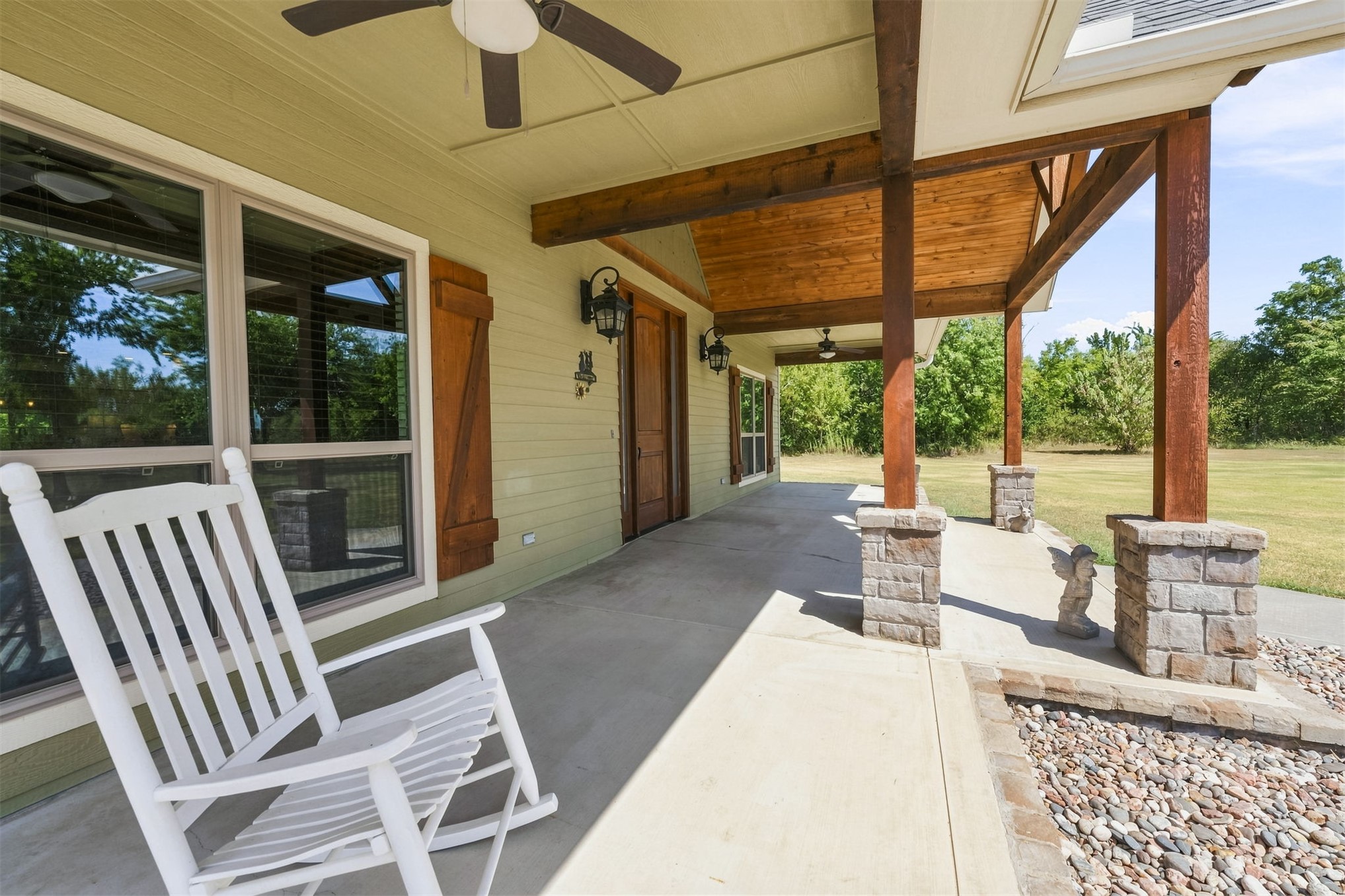 10053 E 350 Road Property Photo 5