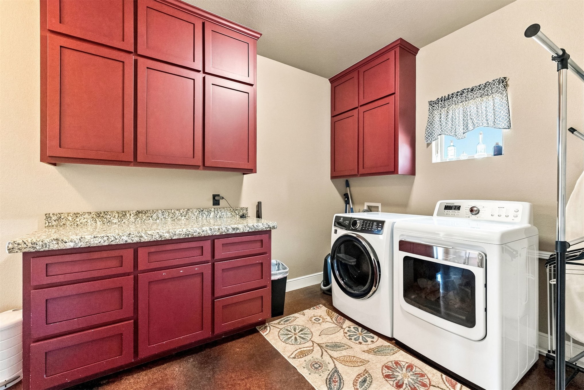10053 E 350 Road Property Photo 29