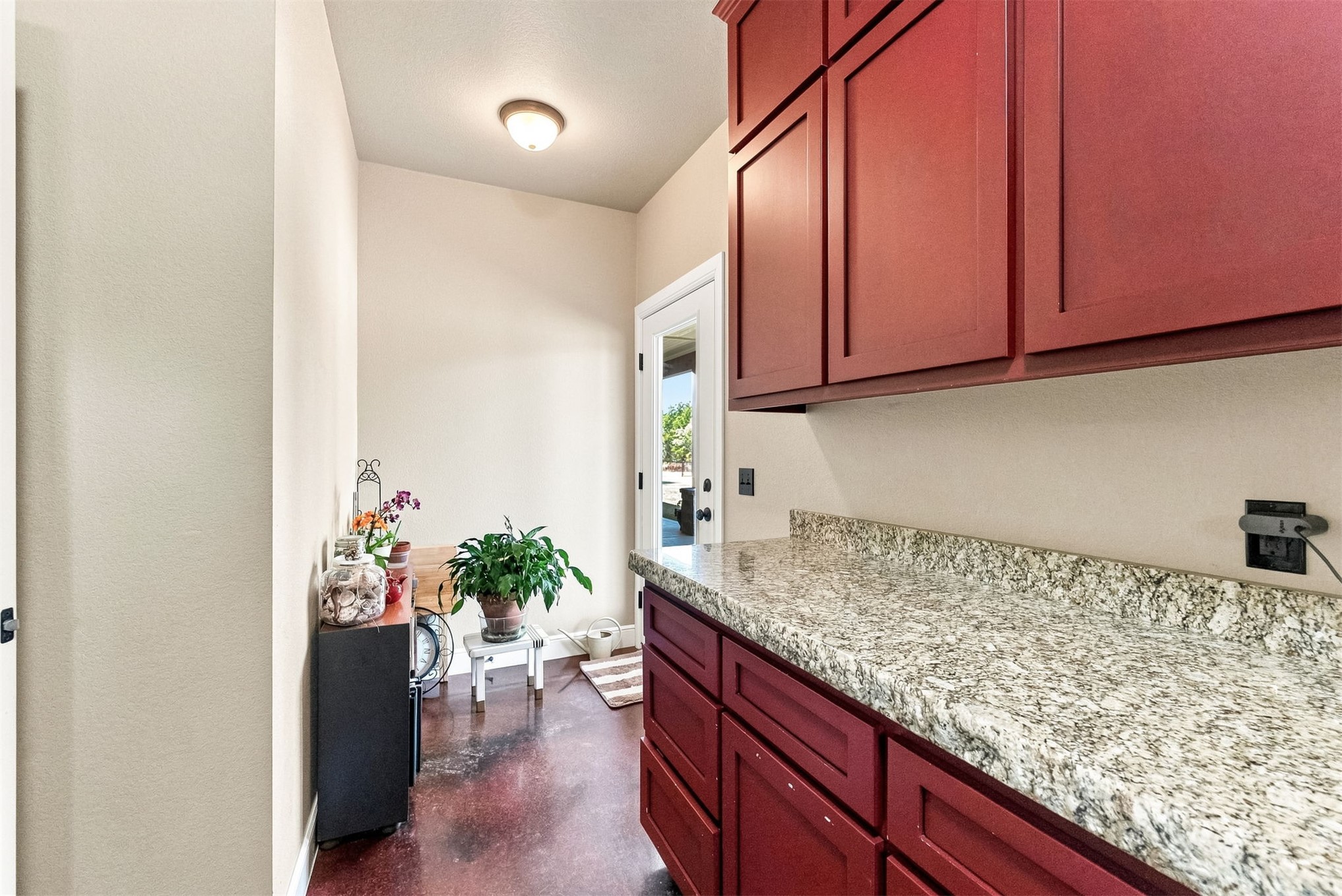 10053 E 350 Road Property Photo 30