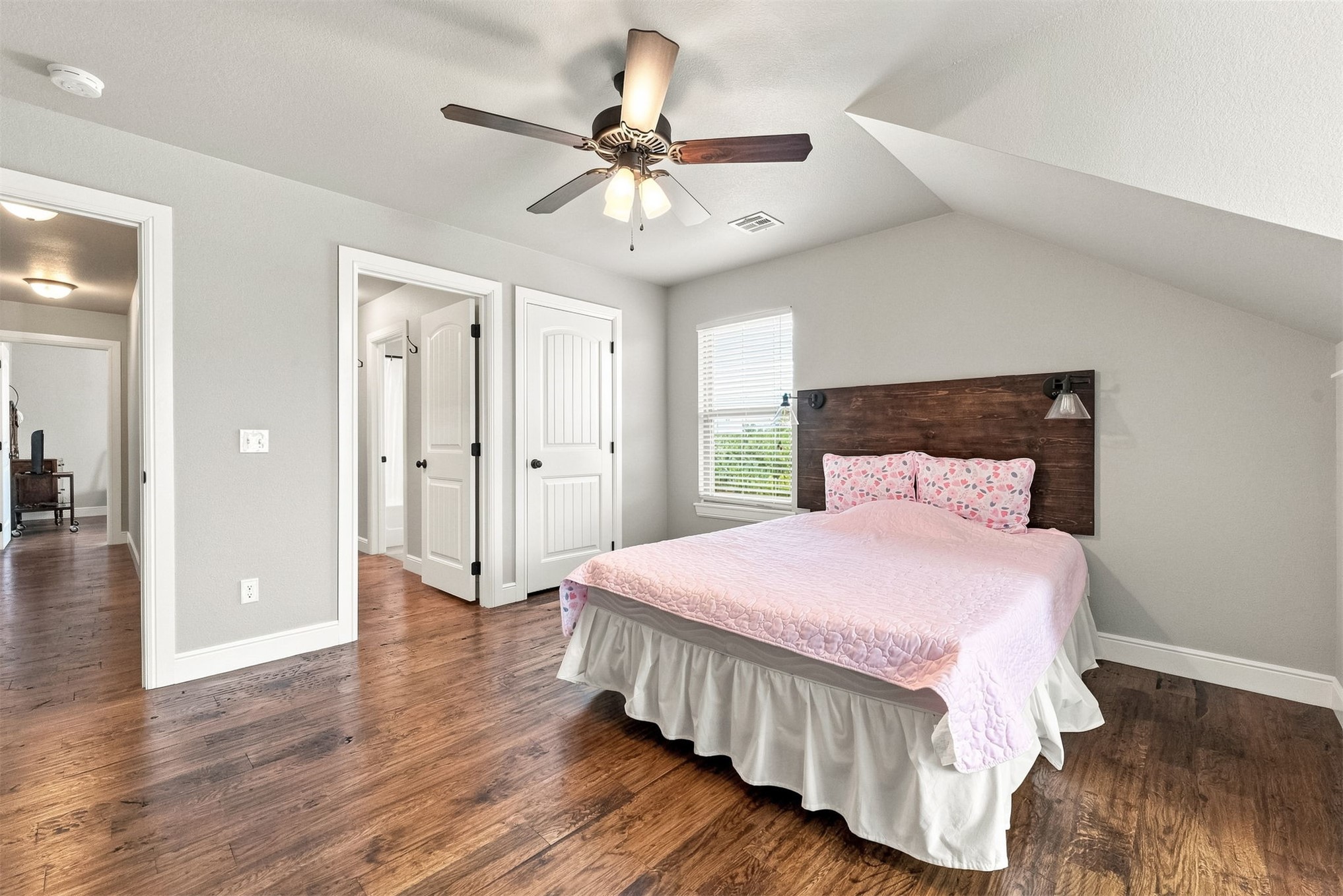 10053 E 350 Road Property Photo 44