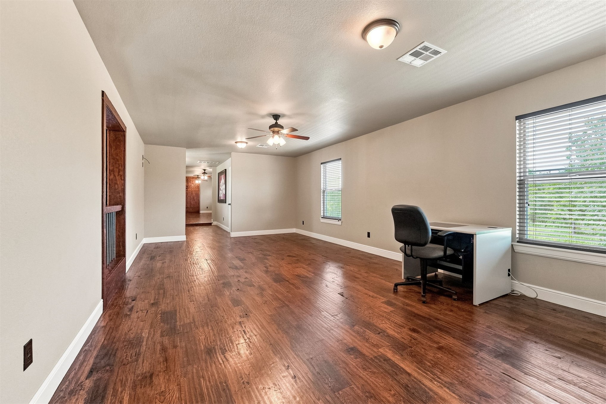 10053 E 350 Road Property Photo 45