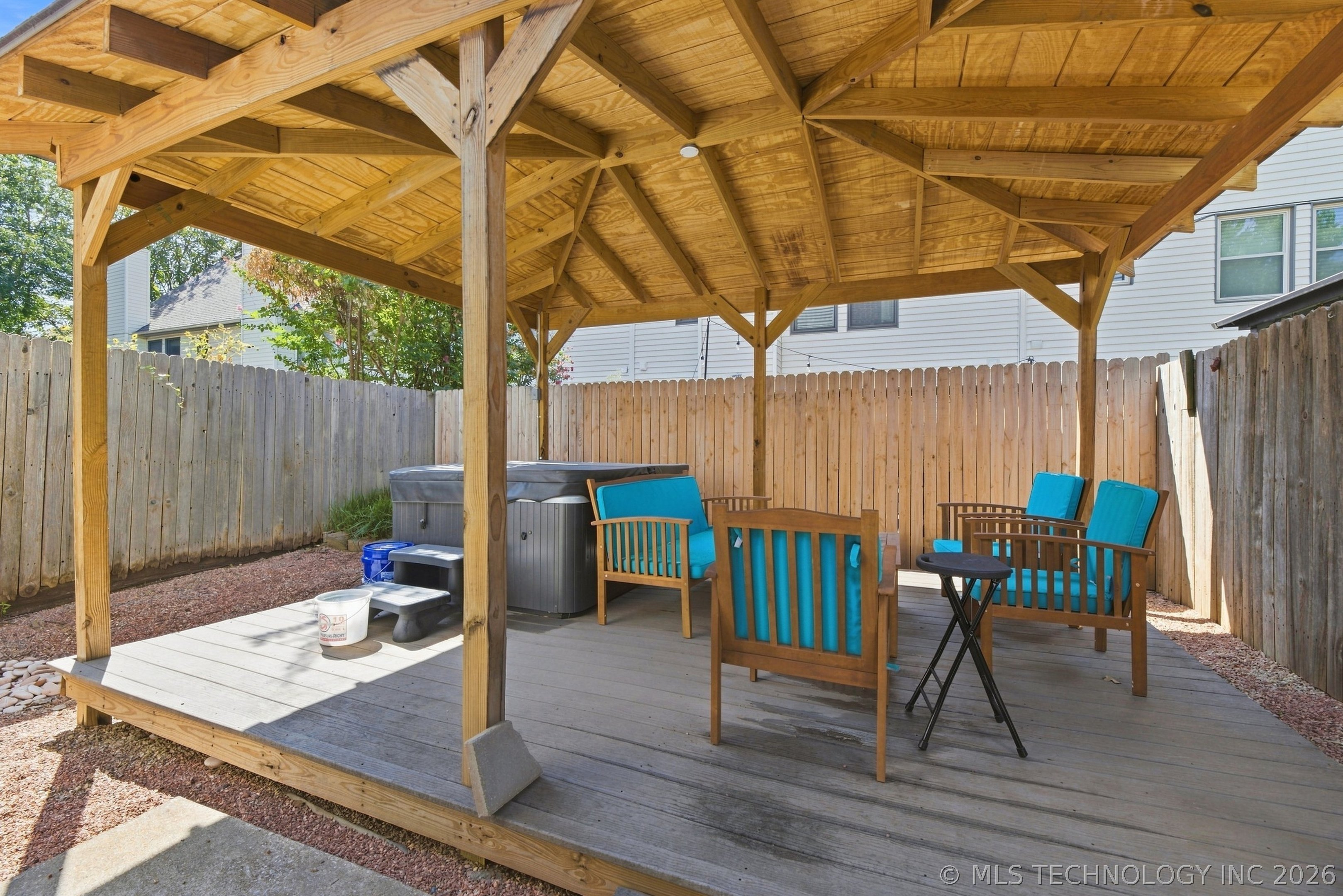 1334 E 48th Street Property Photo 23