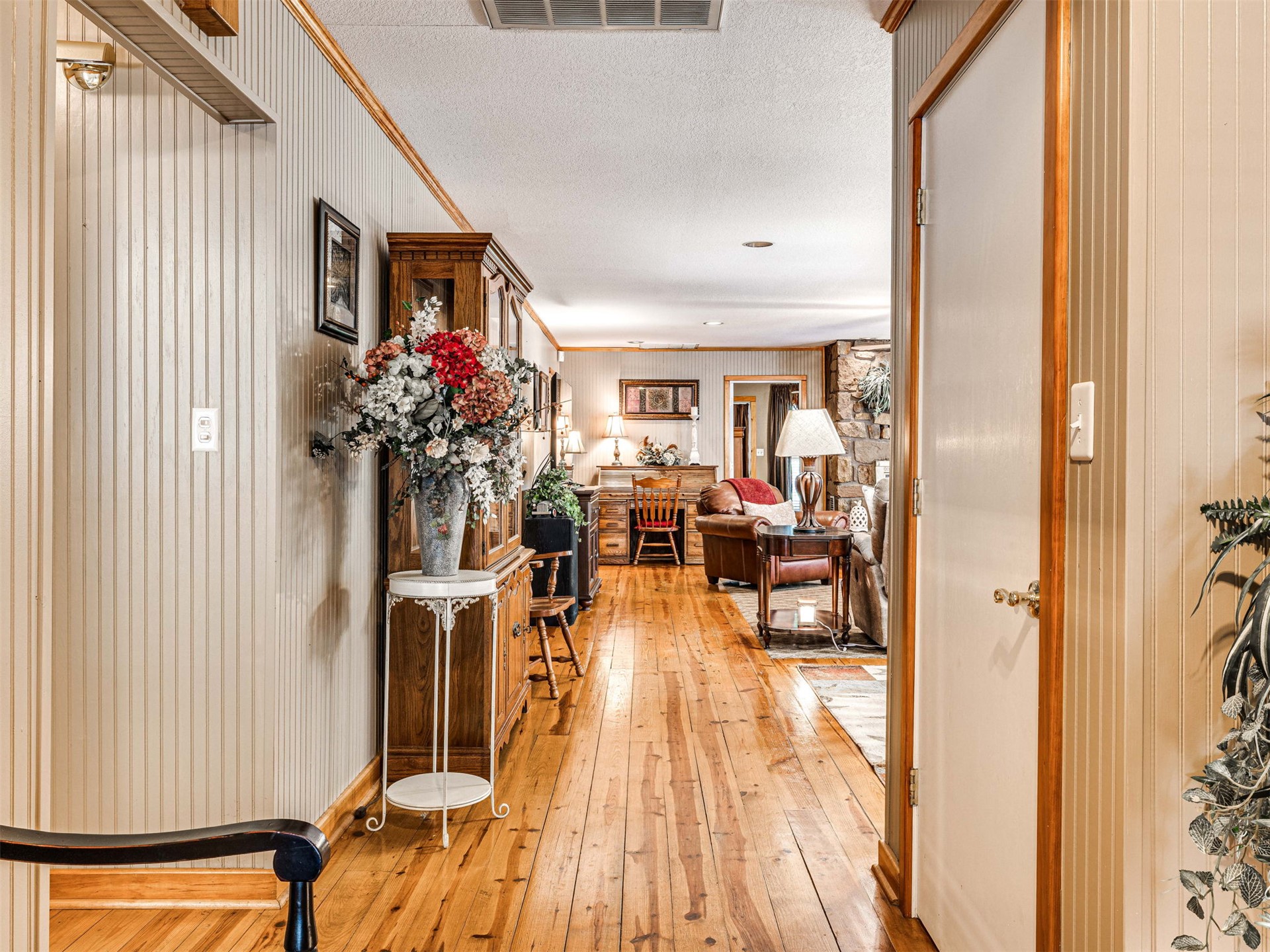 34052 E 703 Road Property Photo 5