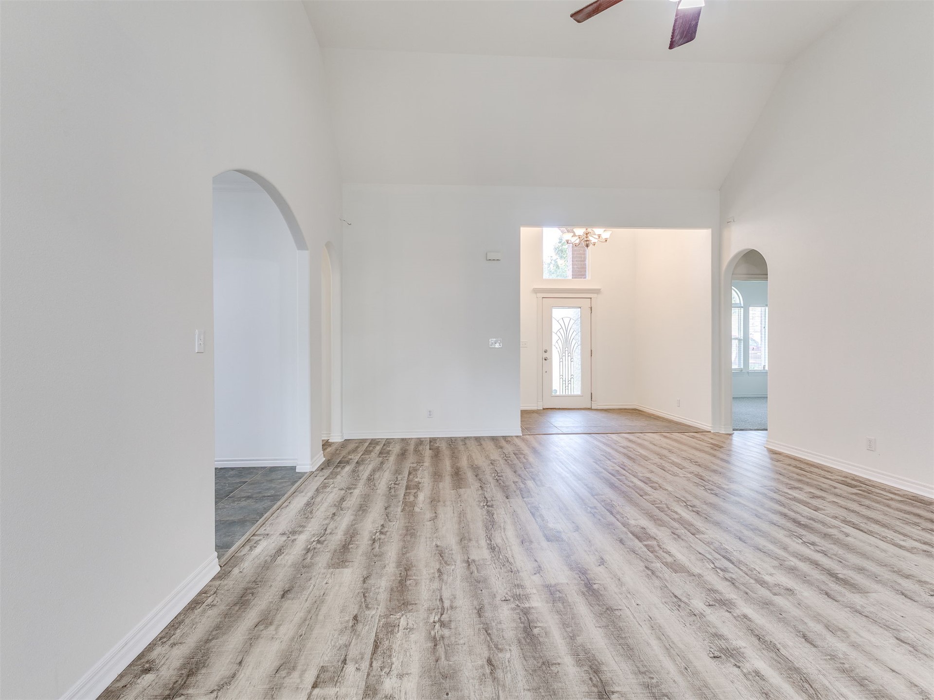 7401 W 39th Street Property Photo 7
