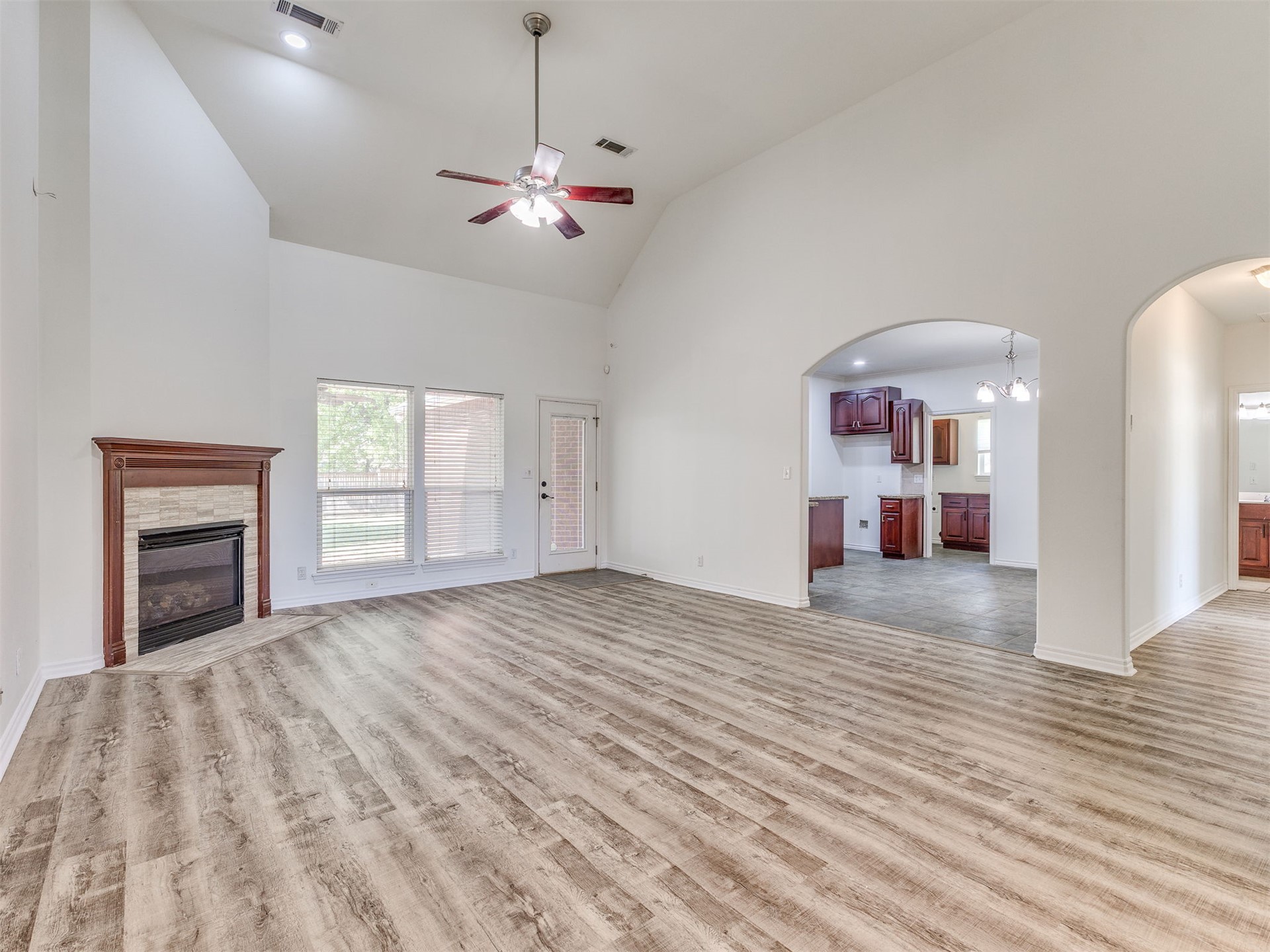 7401 W 39th Street Property Photo 9
