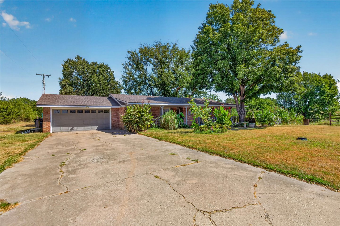 11131 Ew Ew 215 Road Property Photo 1