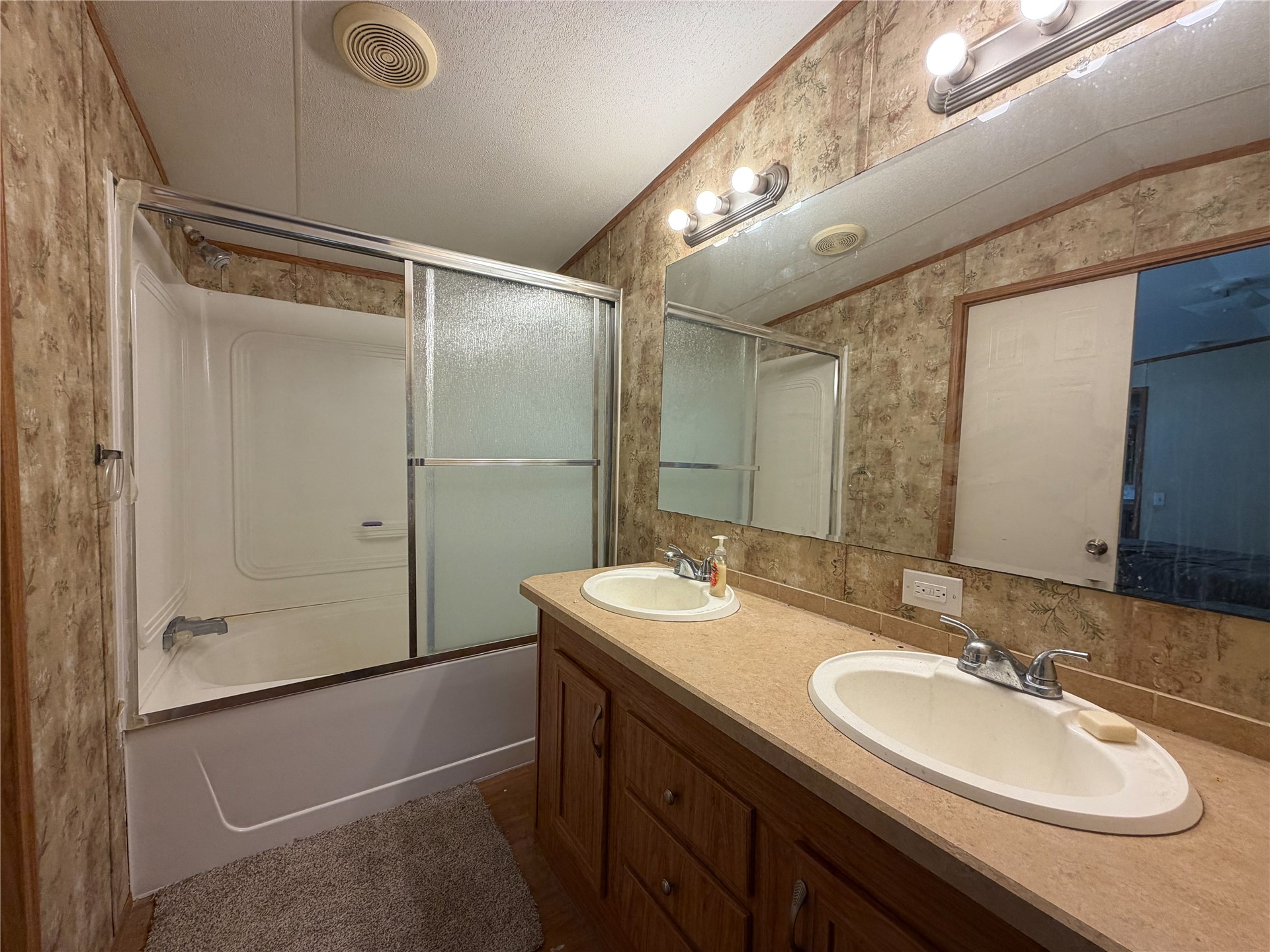 21008 S 384 Road Property Photo 7