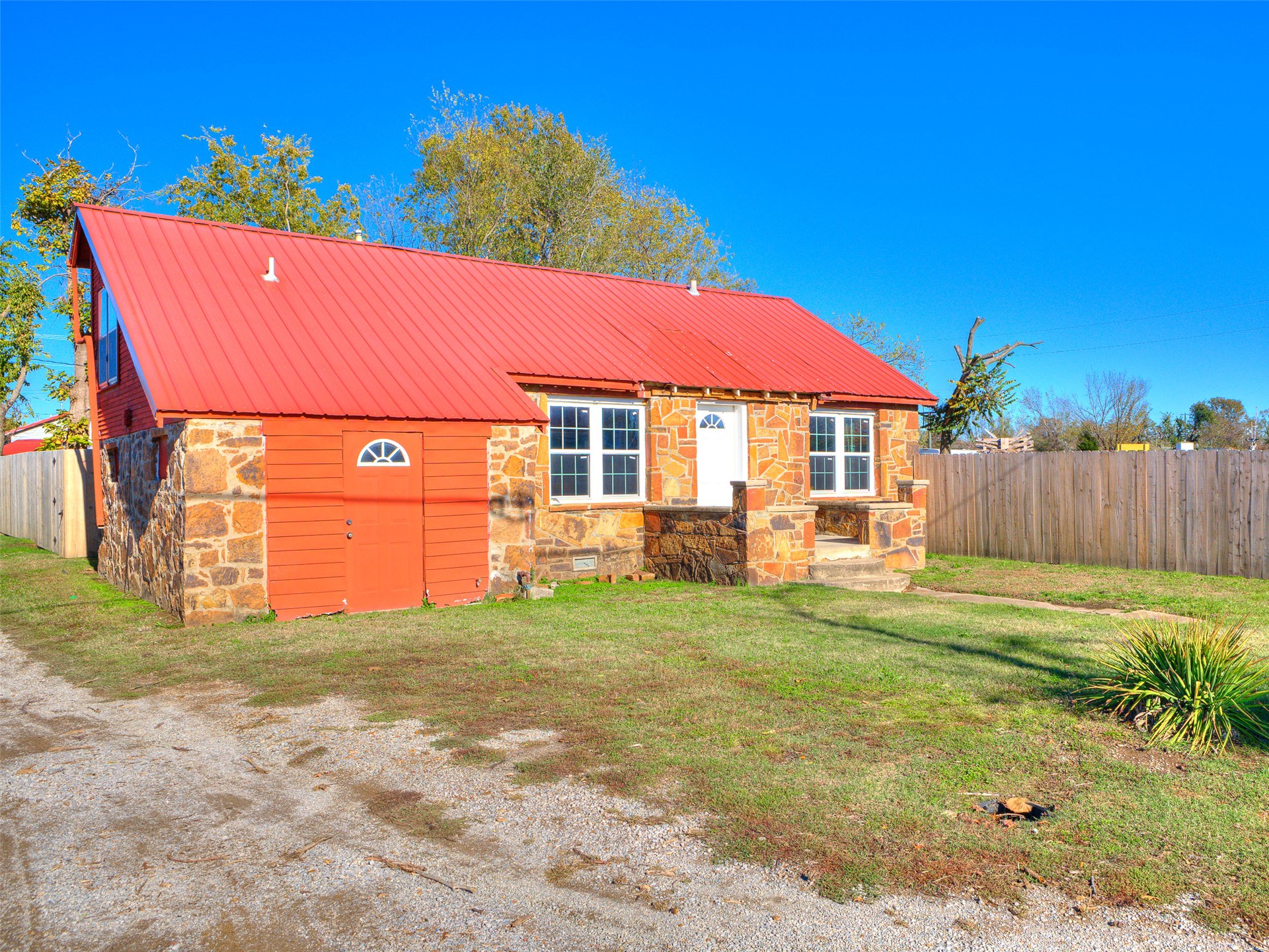 305 S Chickasaw Avenue Property Photo 28
