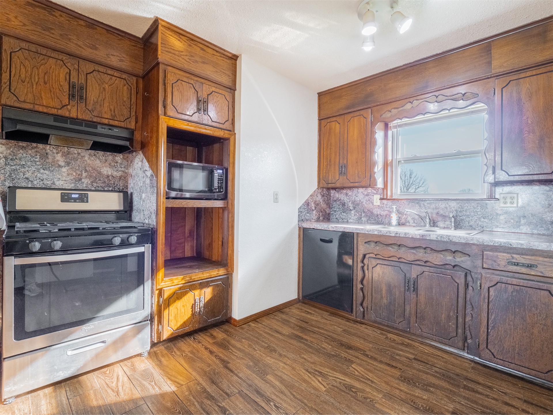 2094 Hartshorne Adamson Road Property Photo 17