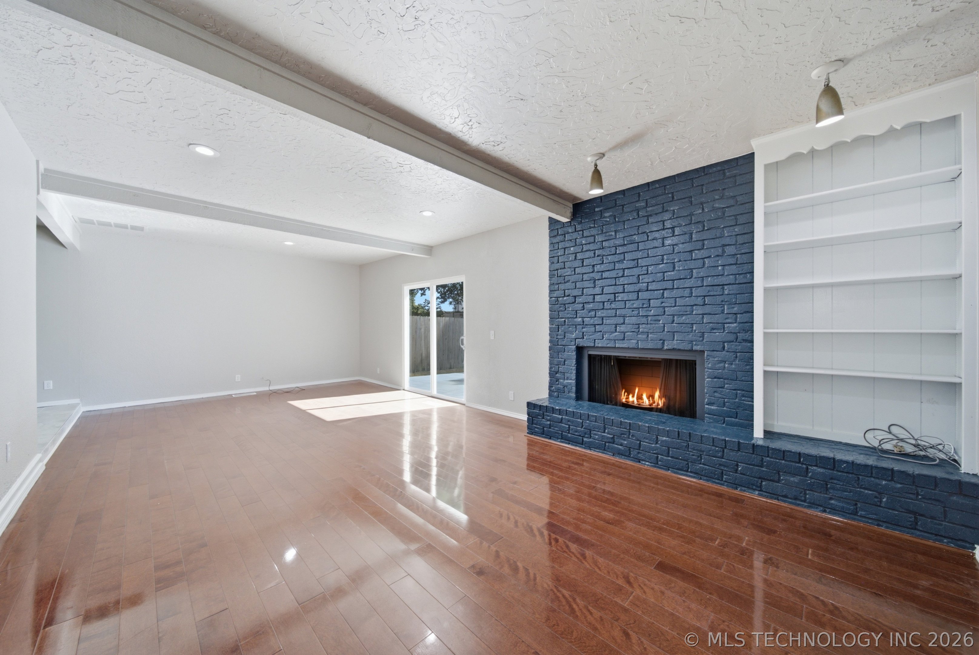 9225 S Norwood Avenue Property Photo 5
