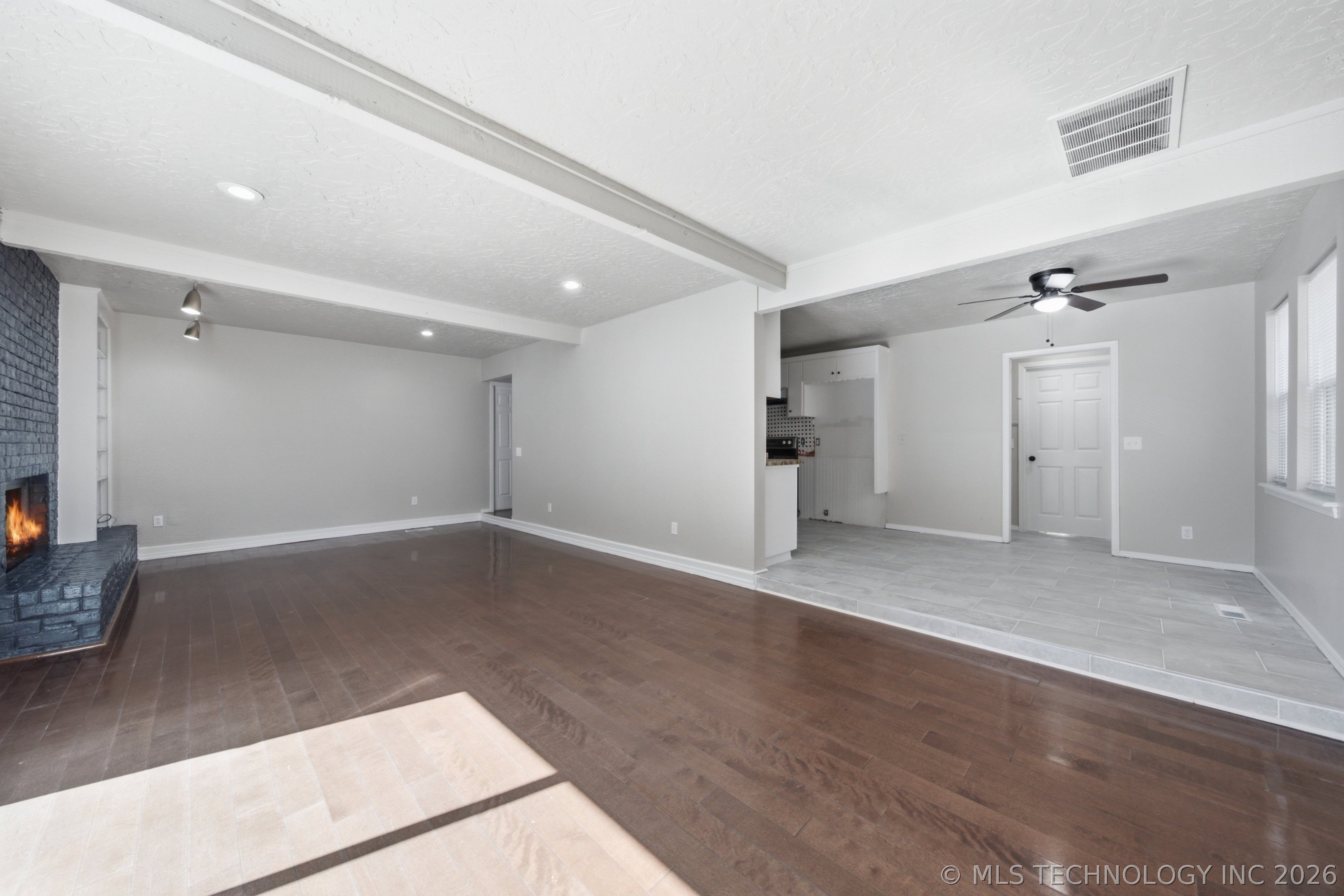 9225 S Norwood Avenue Property Photo 8