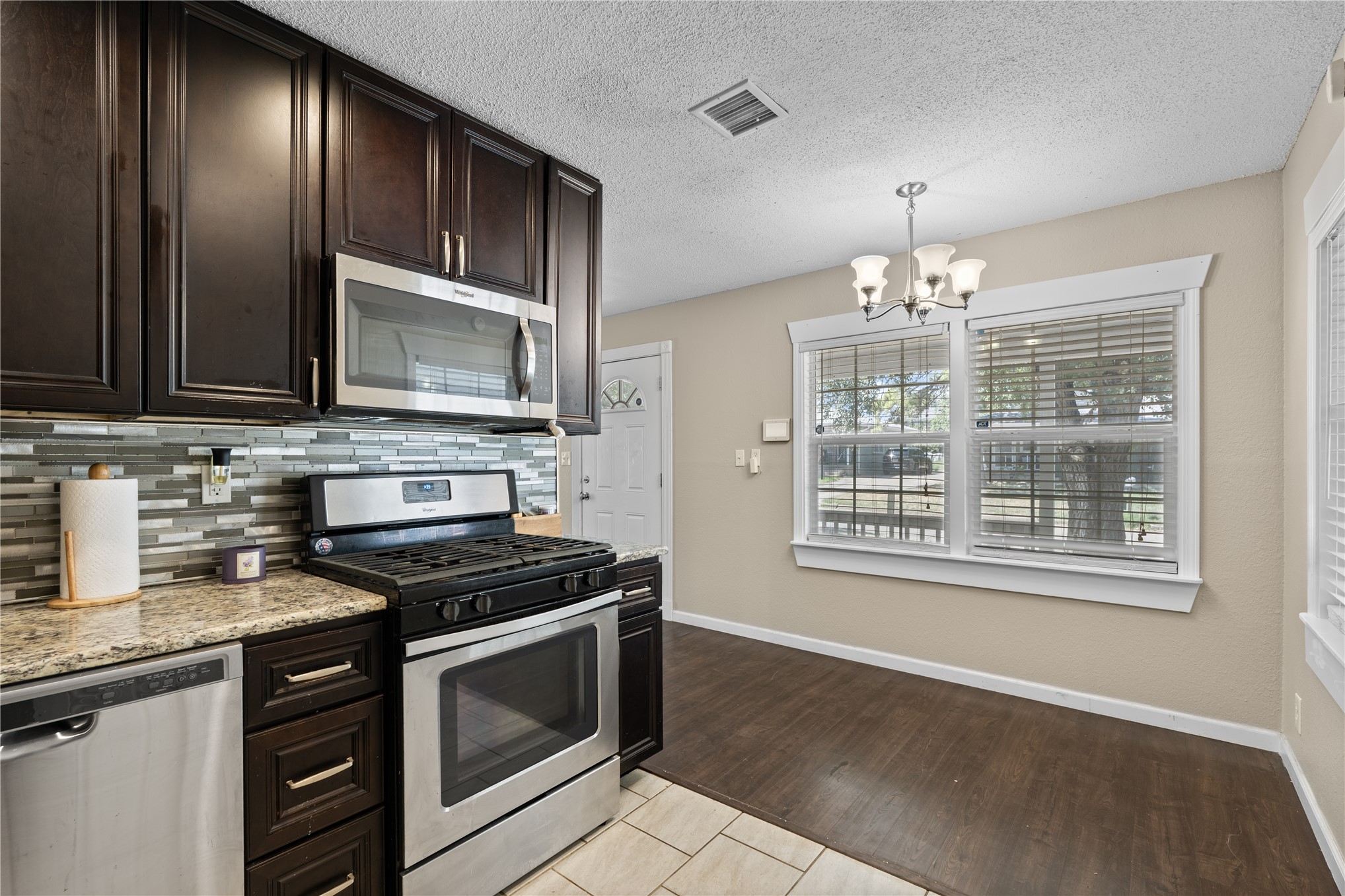604 Se Greystone Avenue Property Photo 12