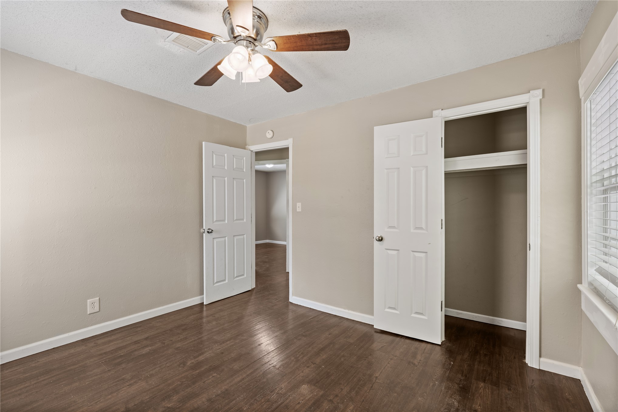 604 Se Greystone Avenue Property Photo 16