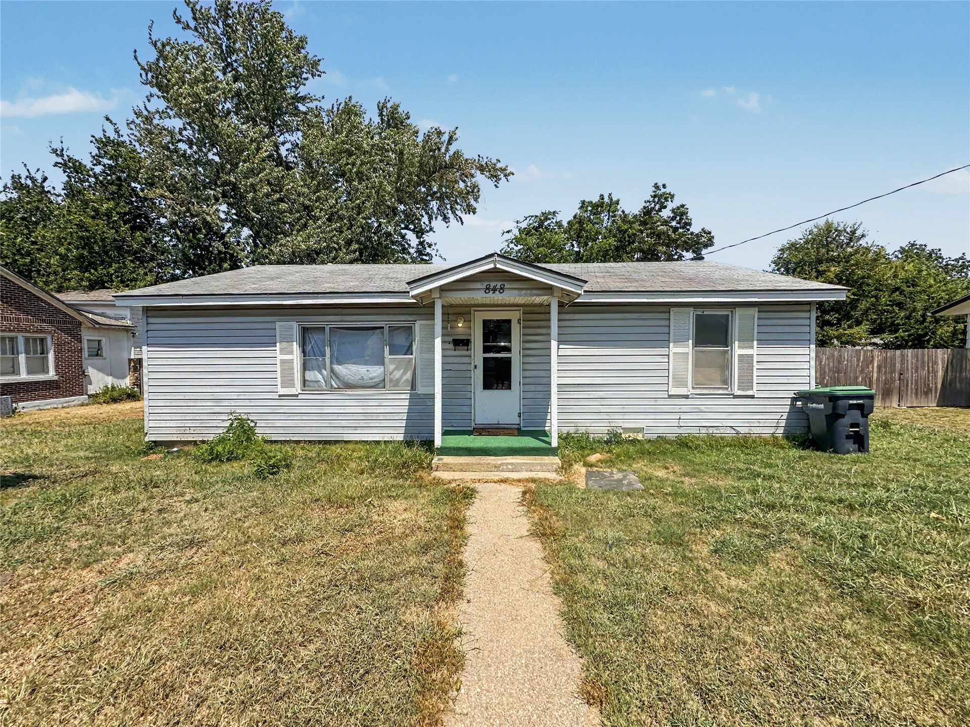 848 W Keetoowah Street Property Photo 2