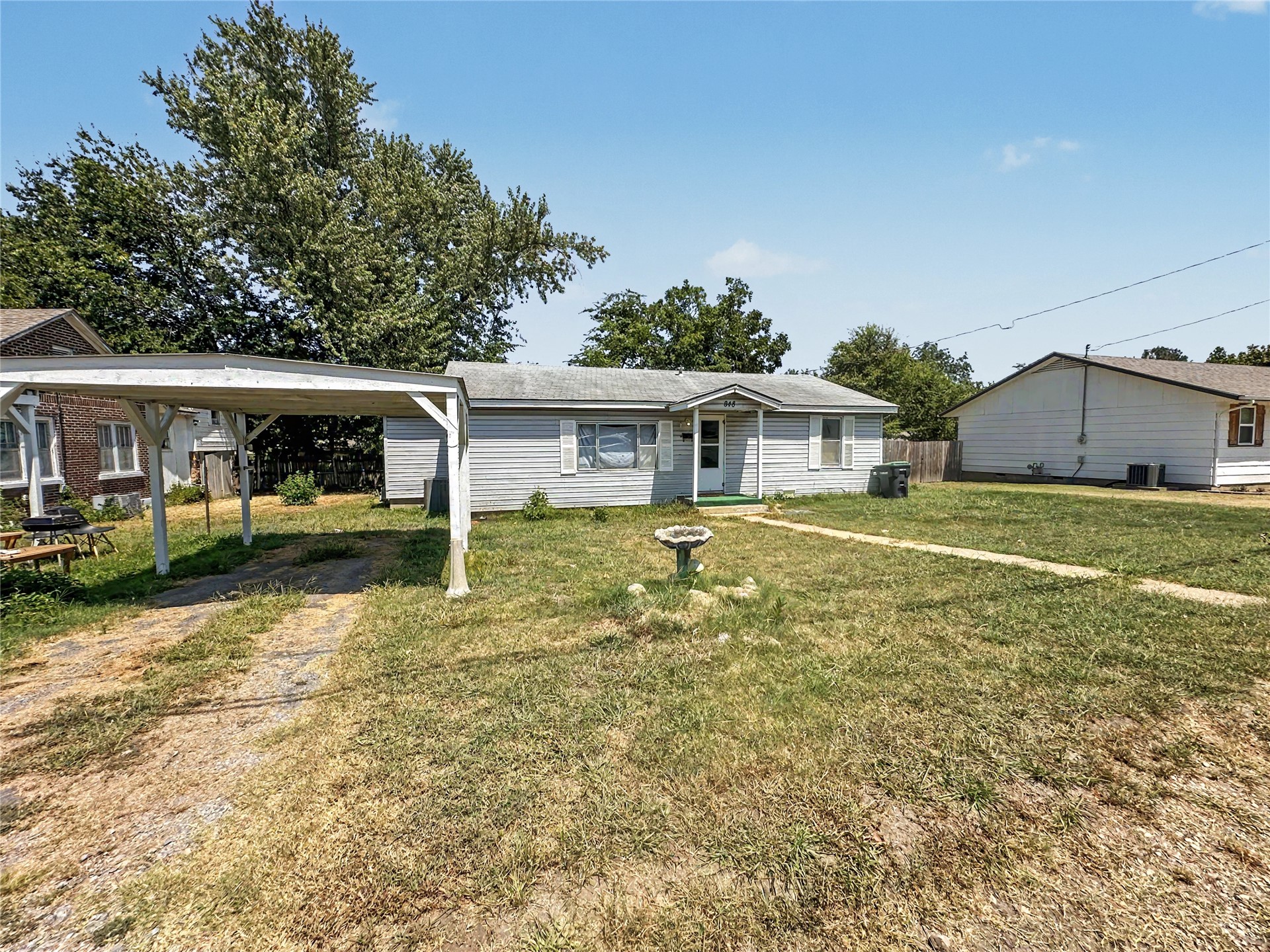 848 W Keetoowah Street Property Photo 4